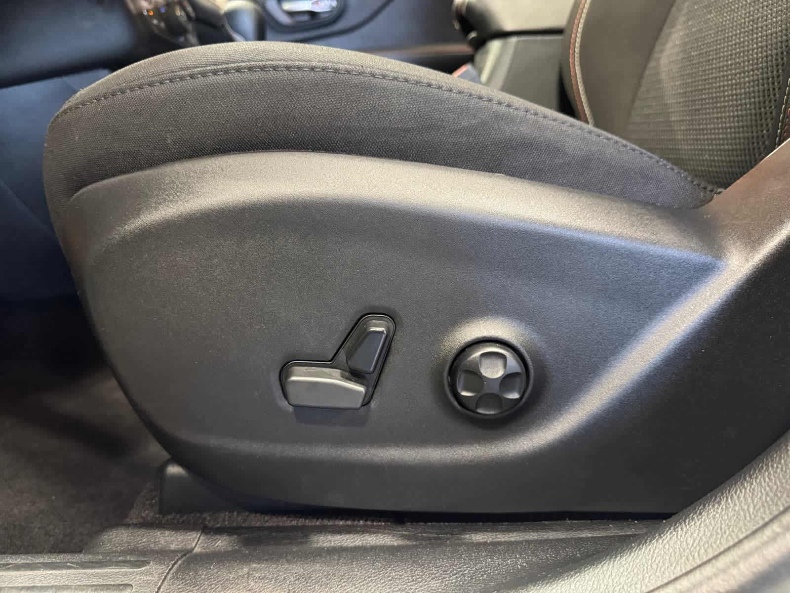 used 2016 Jeep Cherokee car, priced at $13,451