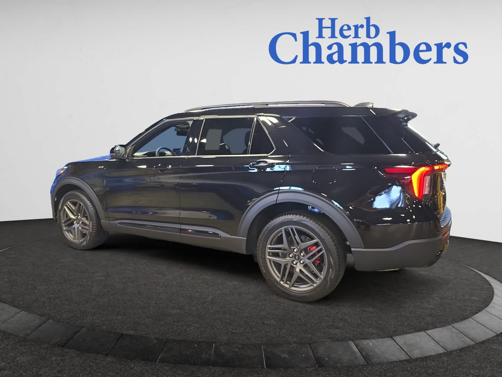 new 2025 Ford Explorer car, priced at $51,195