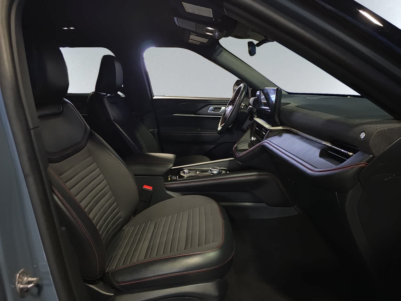 used 2025 Ford Explorer car, priced at $40,297