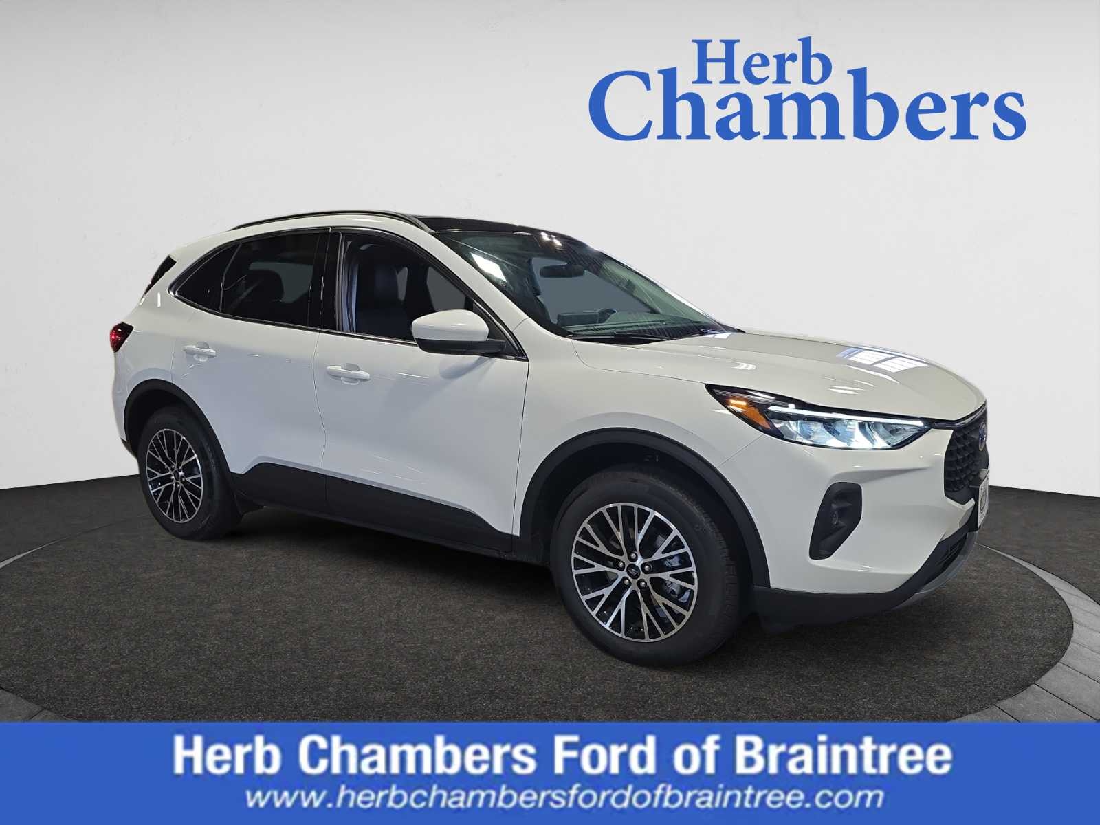 new 2025 Ford Escape car, priced at $39,902