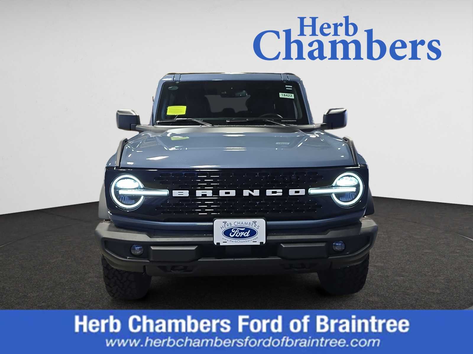 new 2025 Ford Bronco car, priced at $52,553