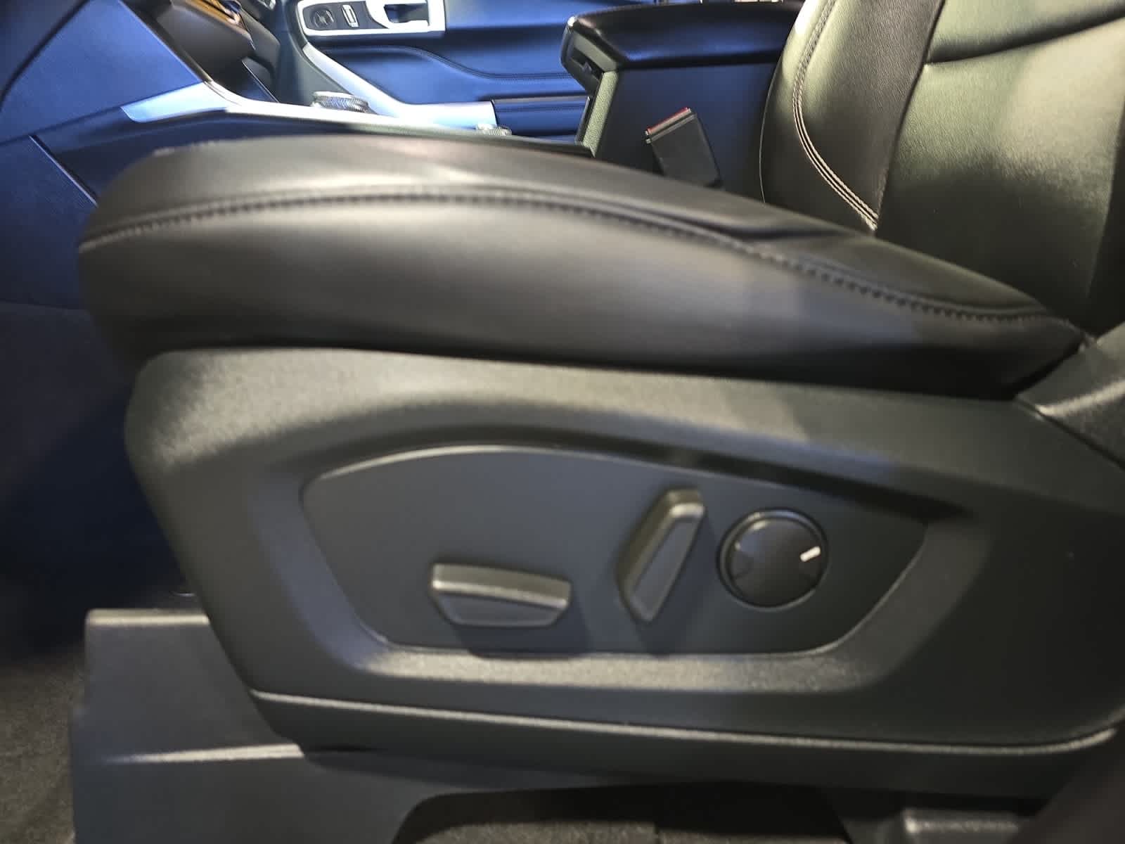 used 2022 Ford Explorer car, priced at $33,395