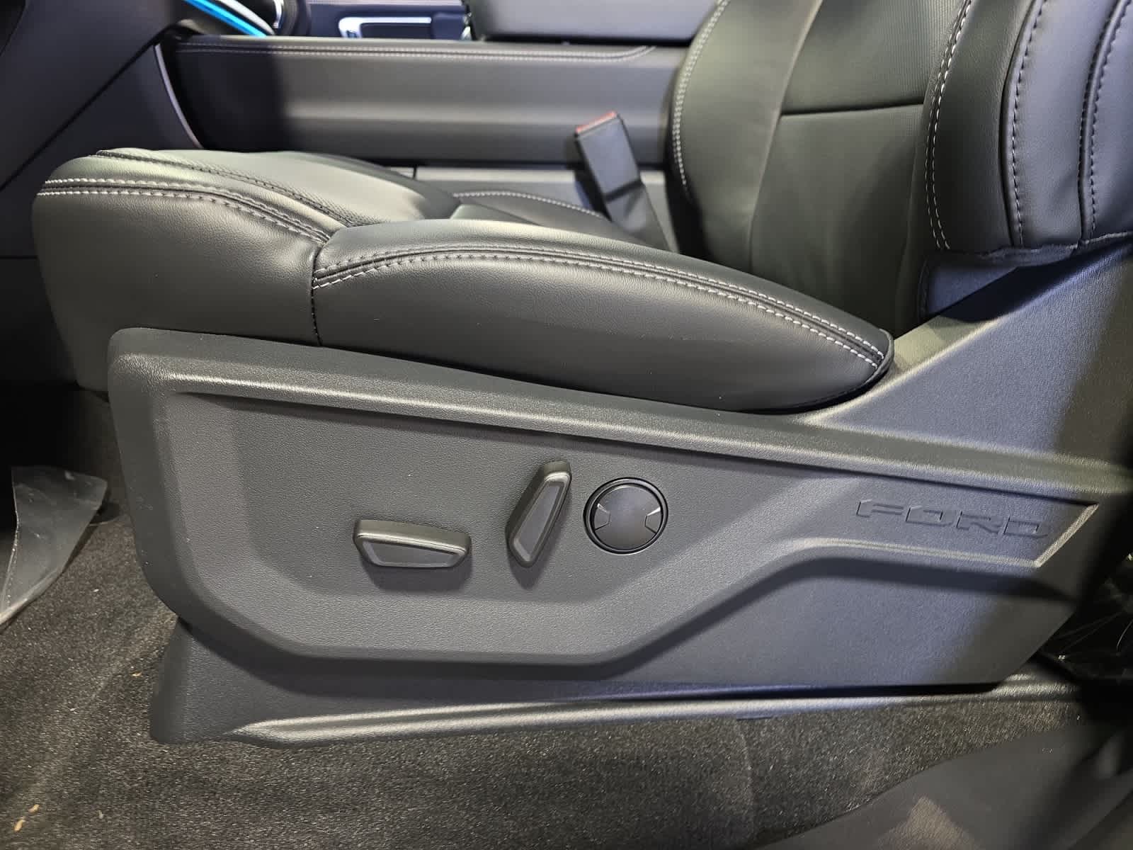 new 2025 Ford Expedition car, priced at $82,195