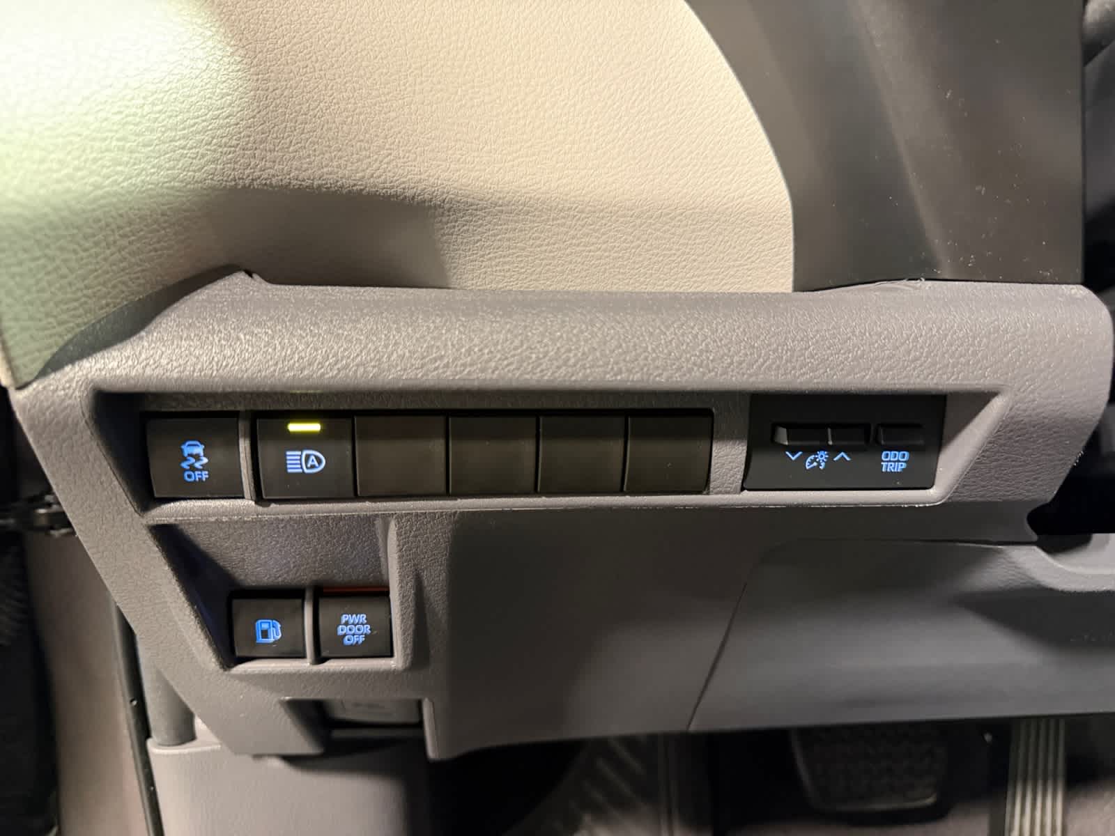 used 2022 Toyota Sienna car, priced at $39,487