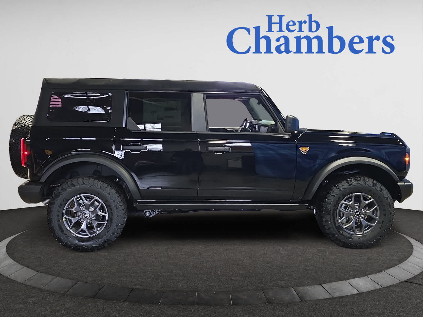 new 2025 Ford Bronco car, priced at $55,195