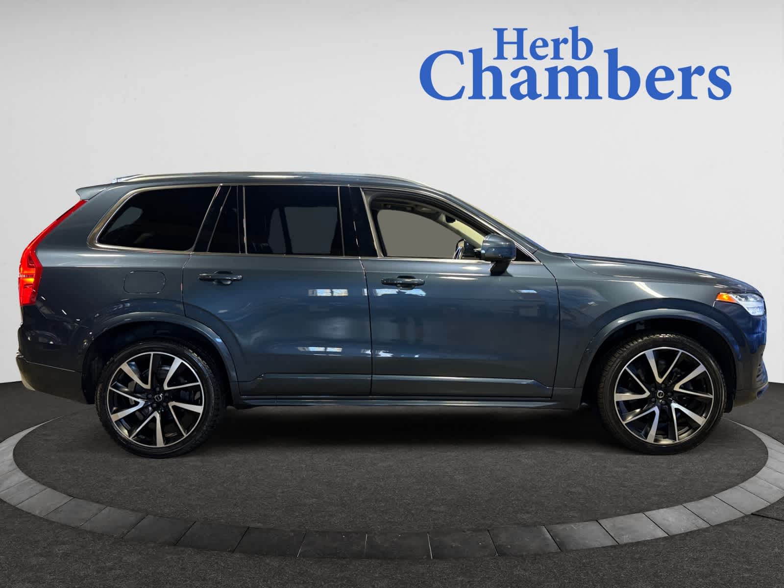 used 2020 Volvo XC90 car, priced at $25,286