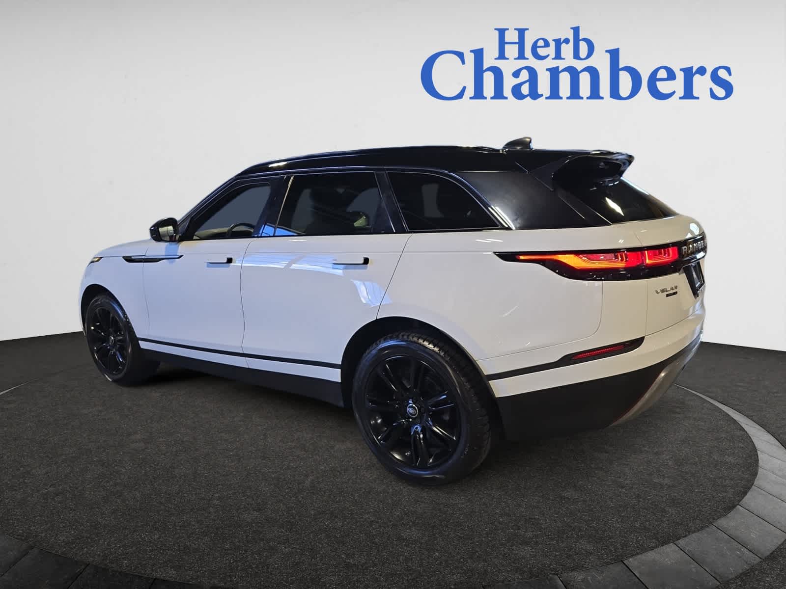 used 2019 Land Rover Range Rover Velar car, priced at $23,068