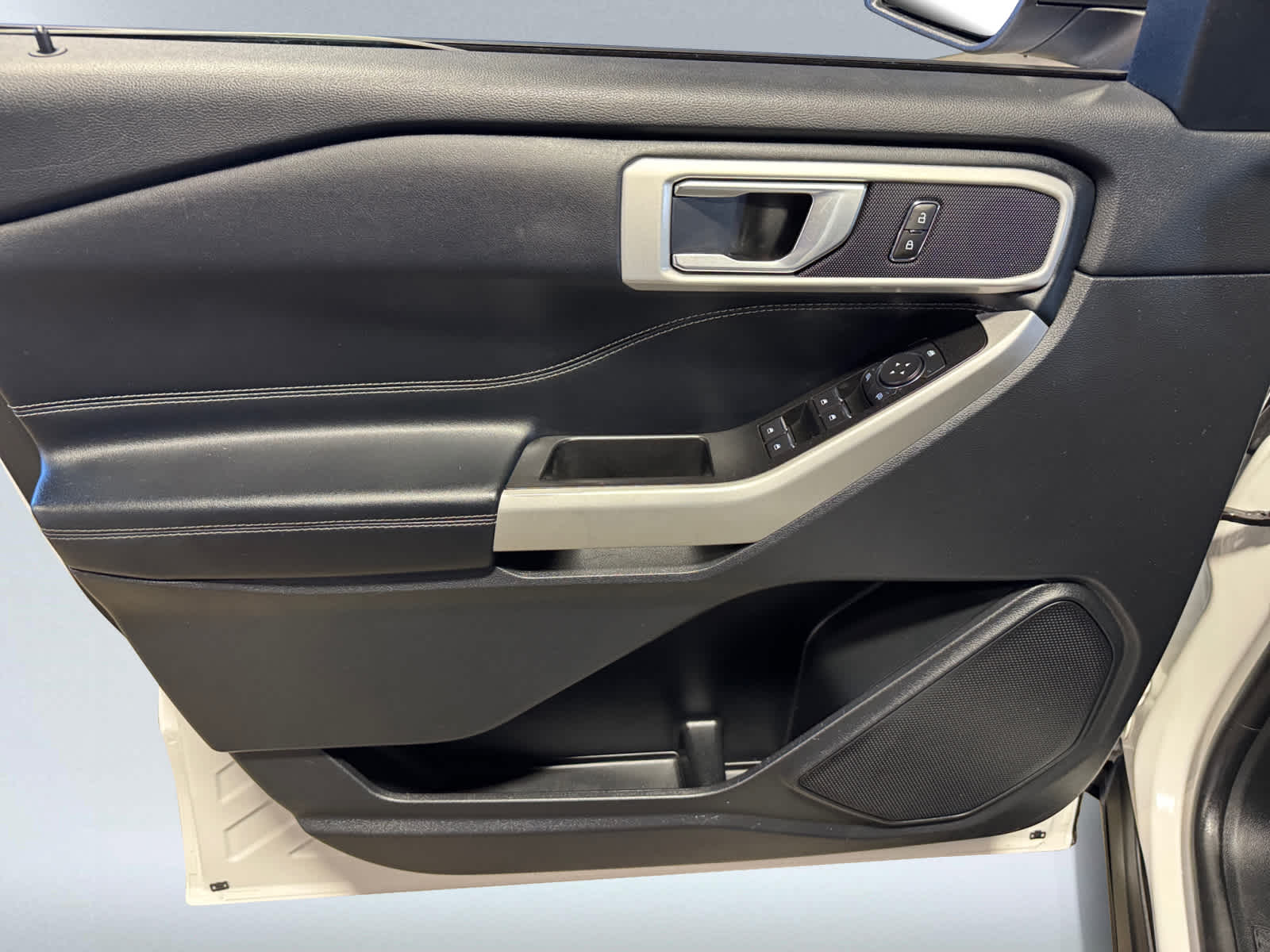 used 2022 Ford Explorer car, priced at $30,986