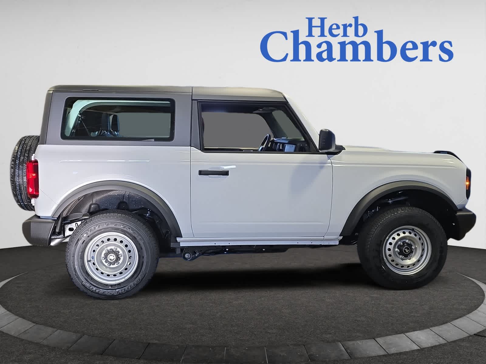 new 2025 Ford Bronco car, priced at $42,995