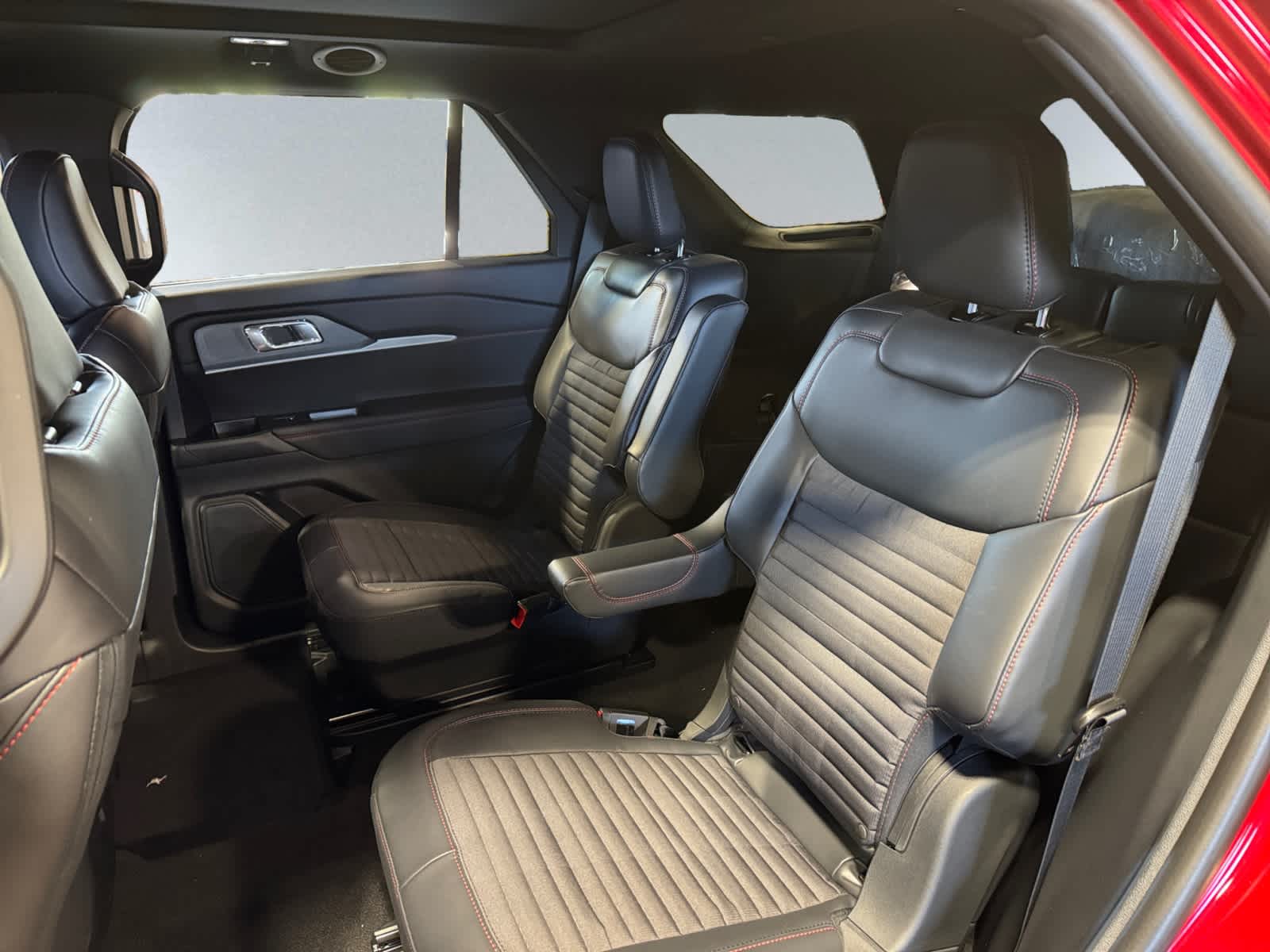 new 2025 Ford Explorer car, priced at $49,495
