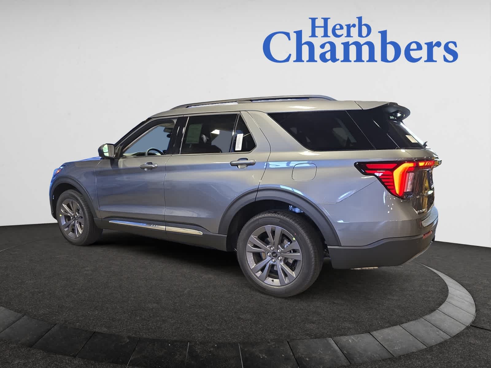new 2025 Ford Explorer car, priced at $48,347