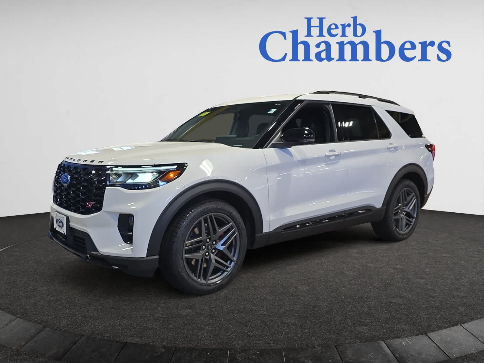 new 2025 Ford Explorer car, priced at $62,655