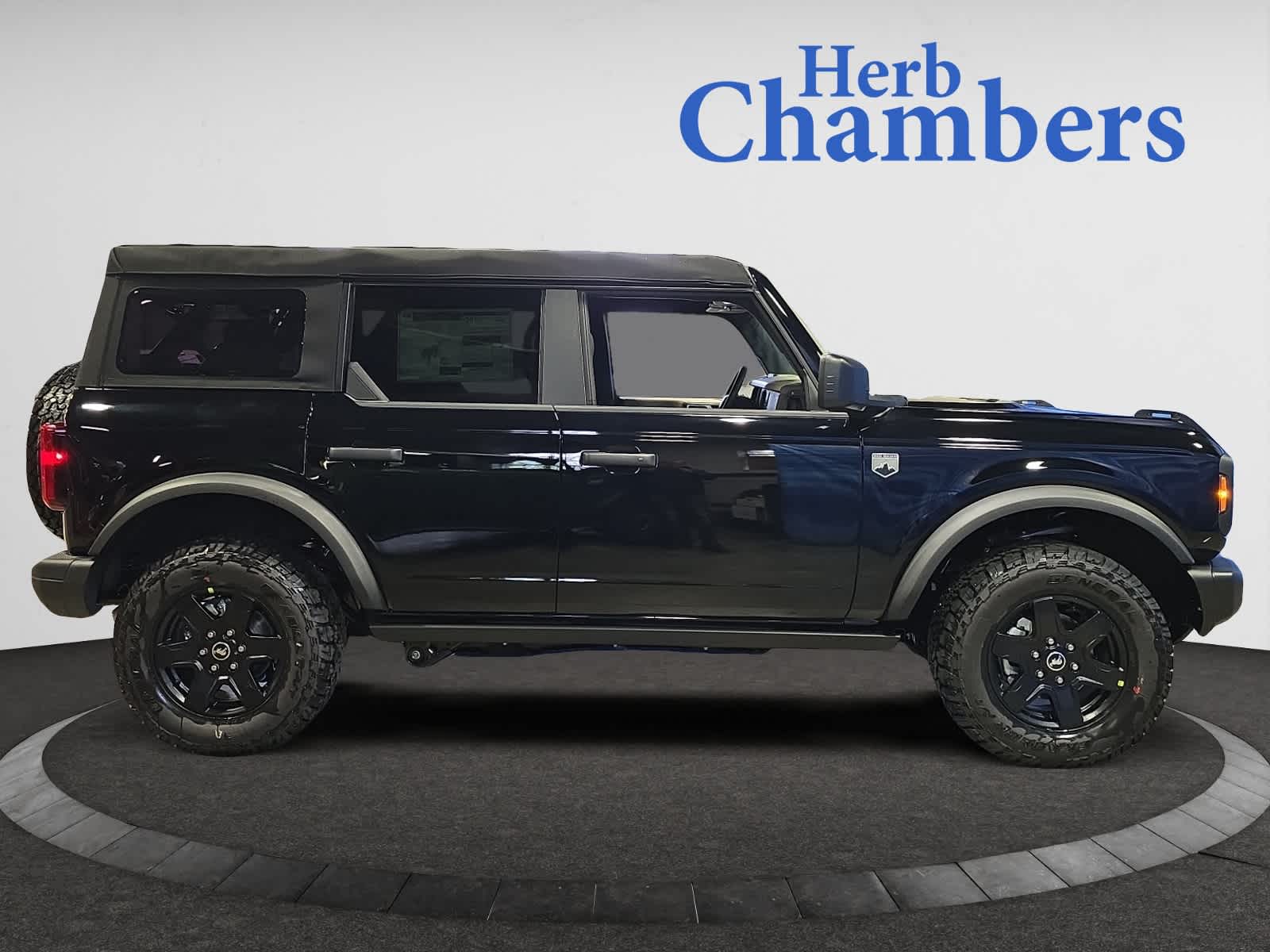 new 2025 Ford Bronco car, priced at $49,195