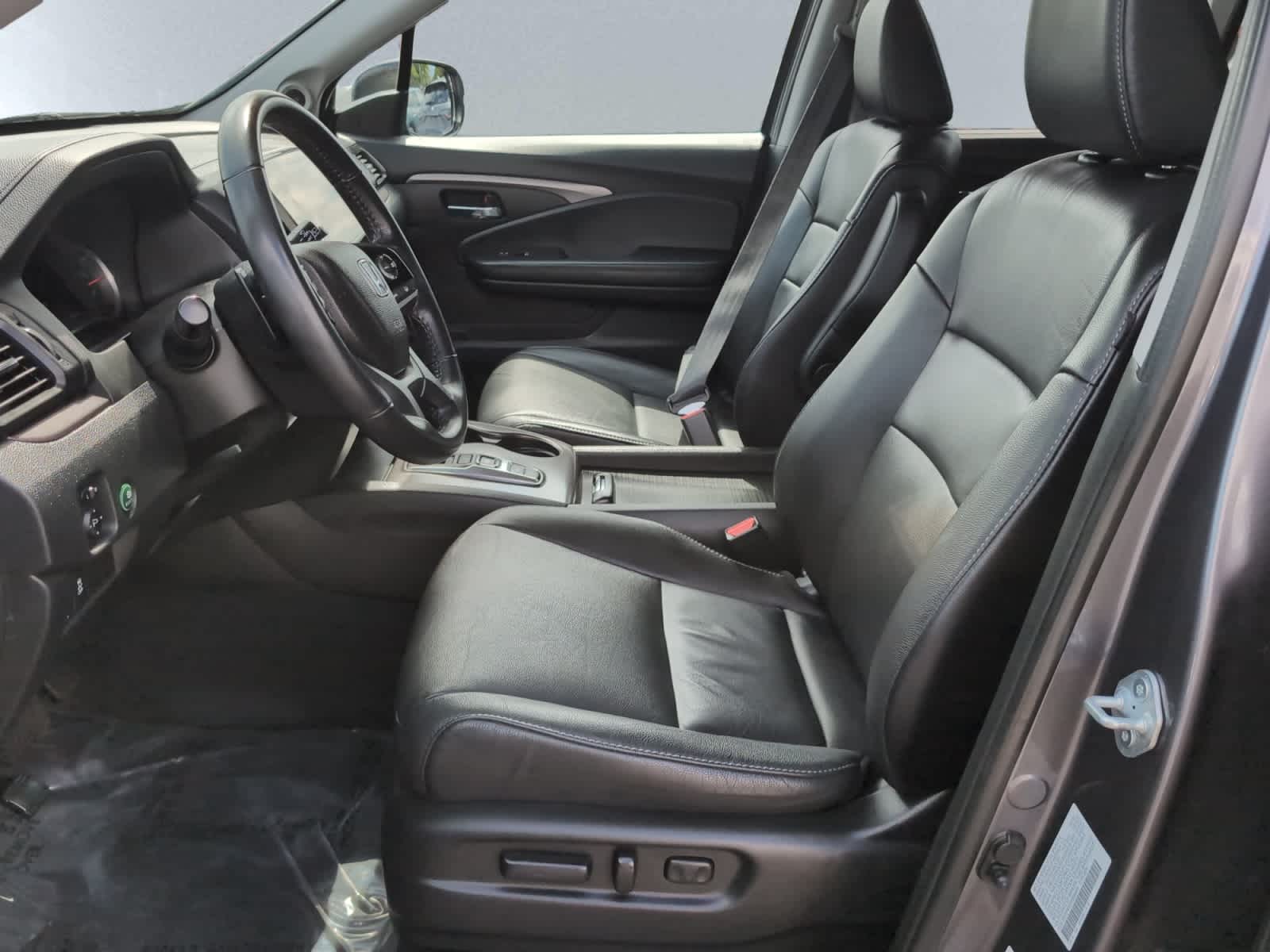 used 2022 Honda Pilot car, priced at $26,485