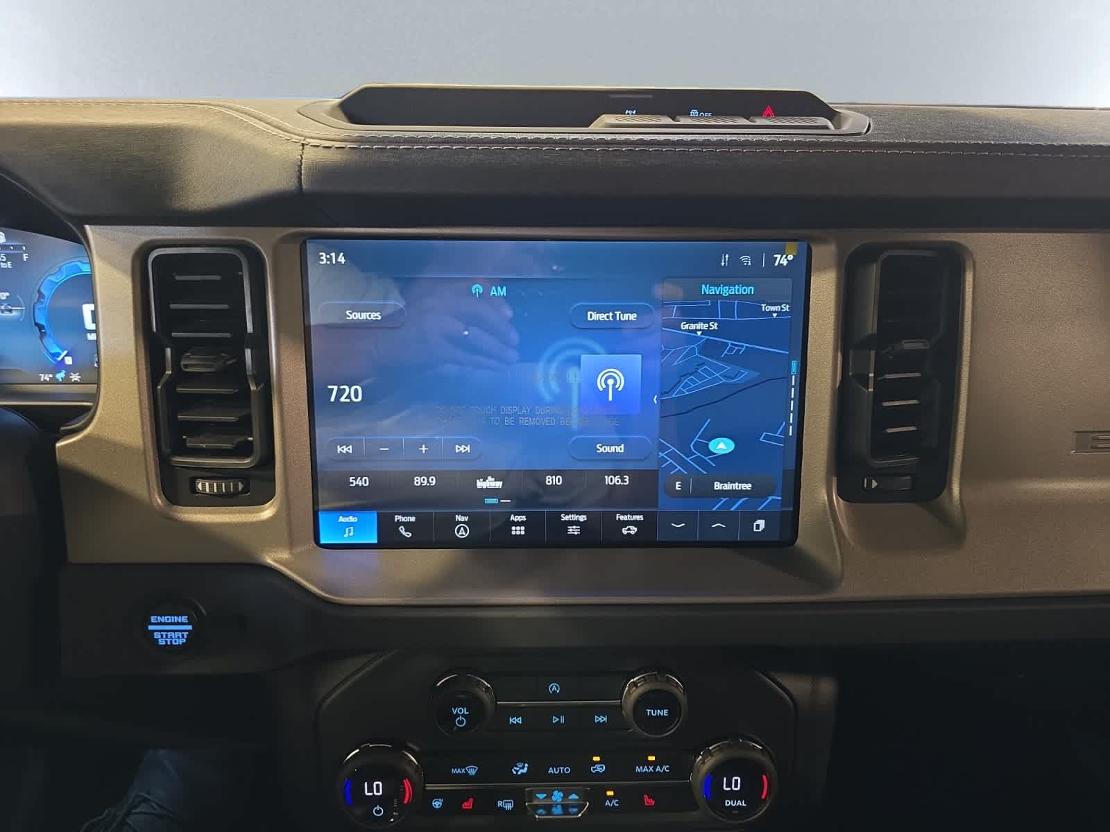 new 2025 Ford Bronco car, priced at $50,683