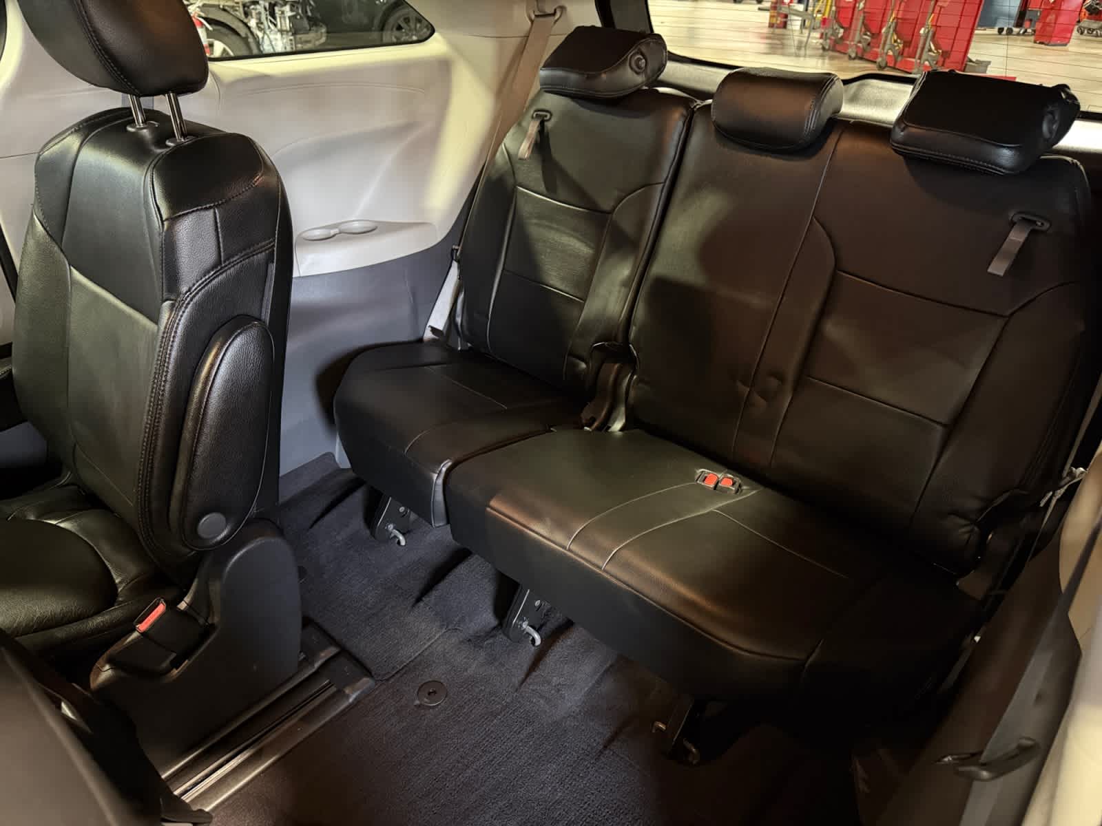 used 2022 Toyota Sienna car, priced at $39,487