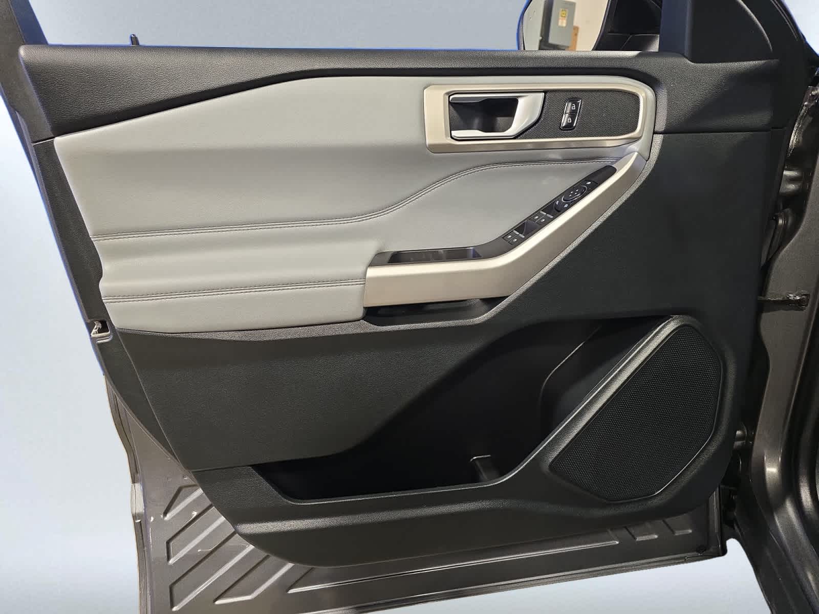 used 2023 Ford Explorer car, priced at $36,377
