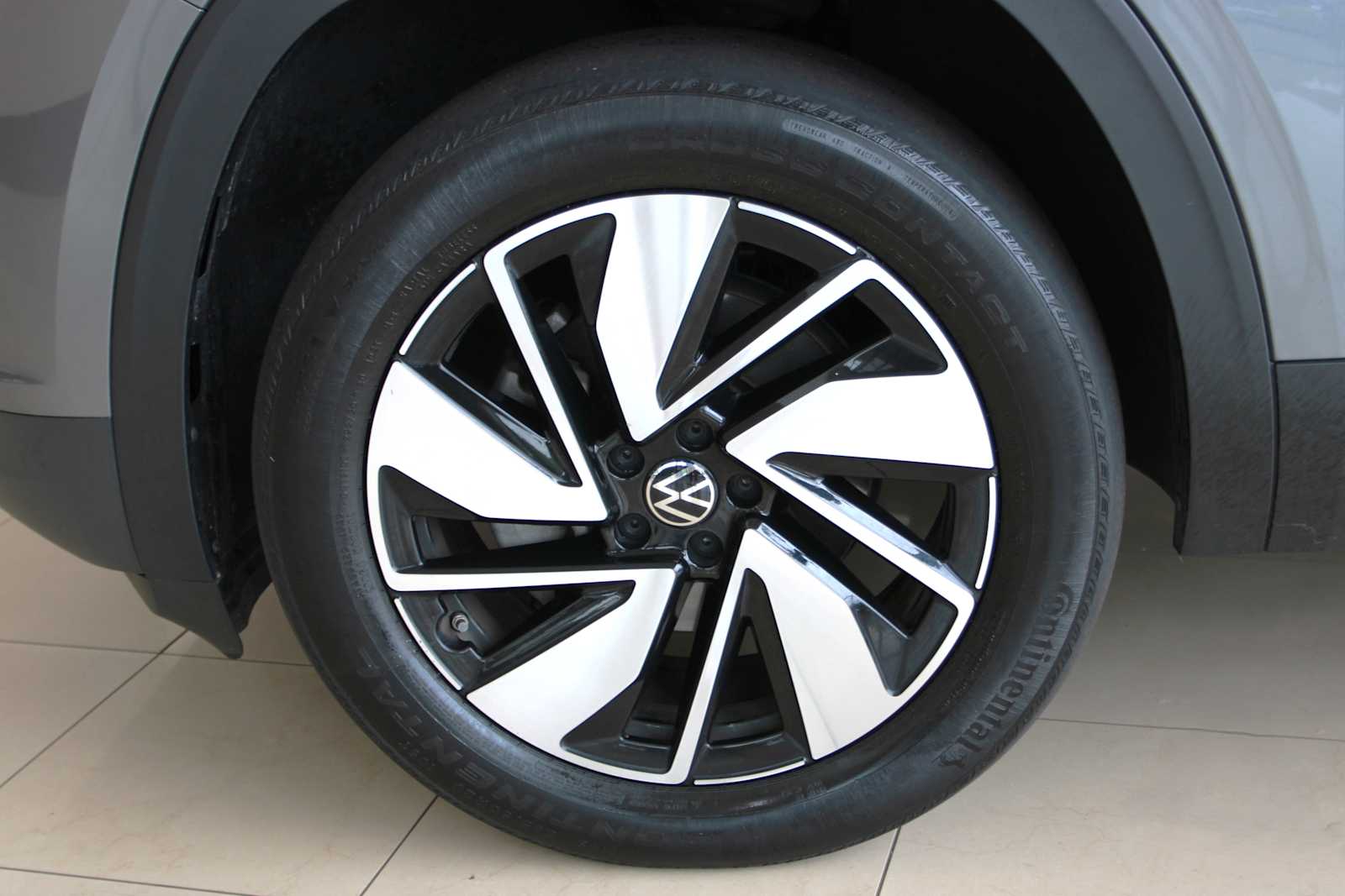 used 2024 Volkswagen Atlas car, priced at $33,957