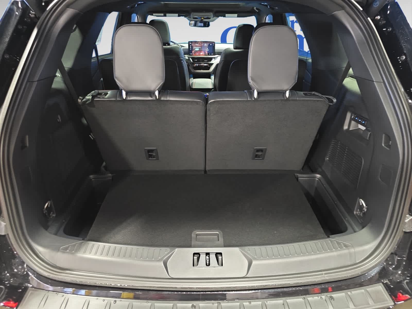 new 2025 Ford Explorer car, priced at $61,955