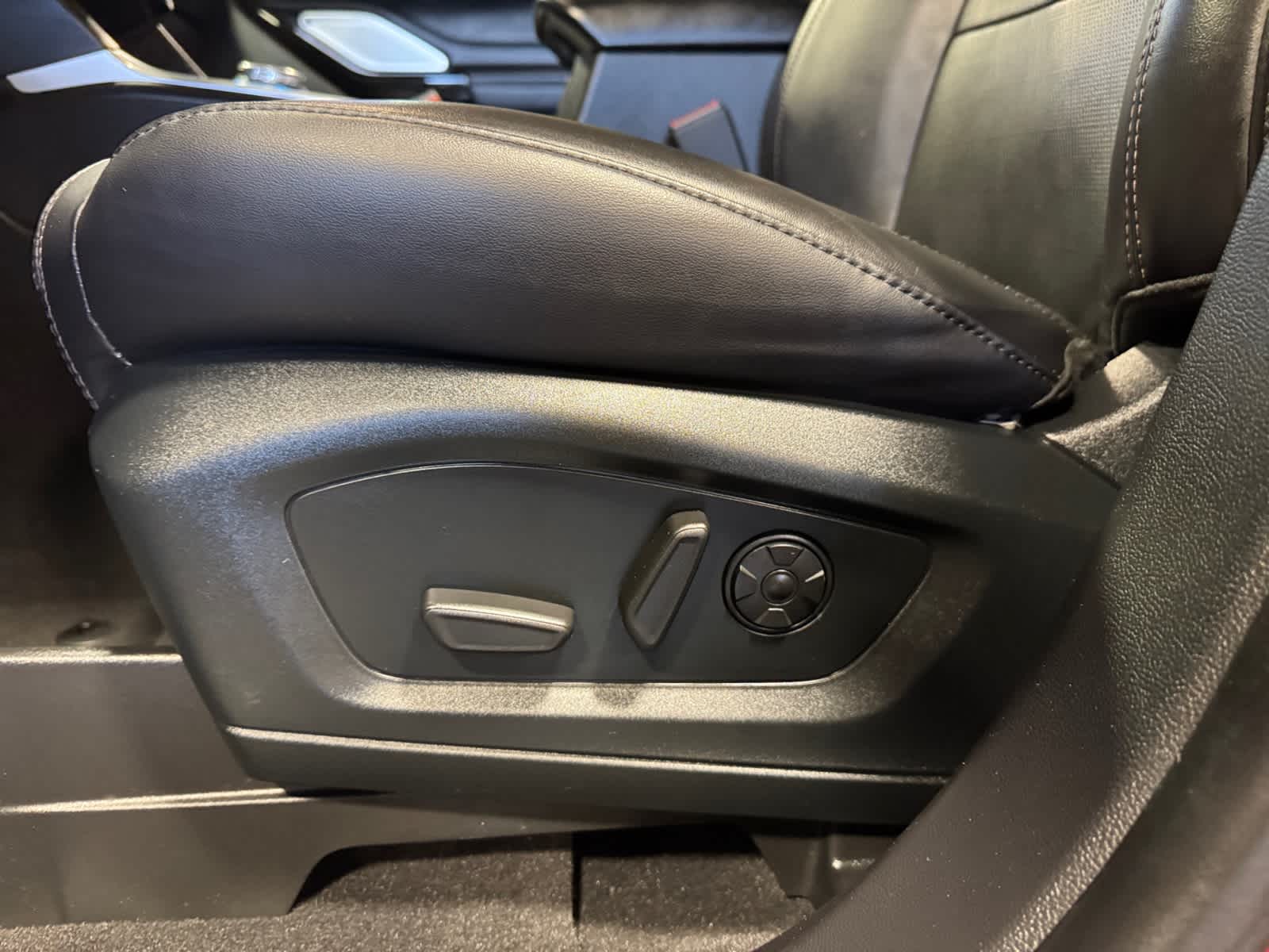 used 2022 Ford Explorer car, priced at $41,786