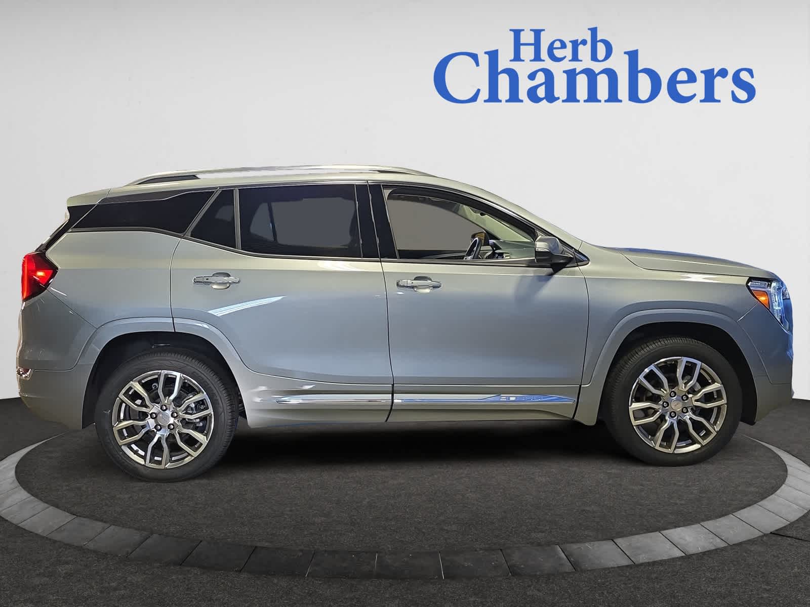 used 2023 GMC Terrain car, priced at $26,887
