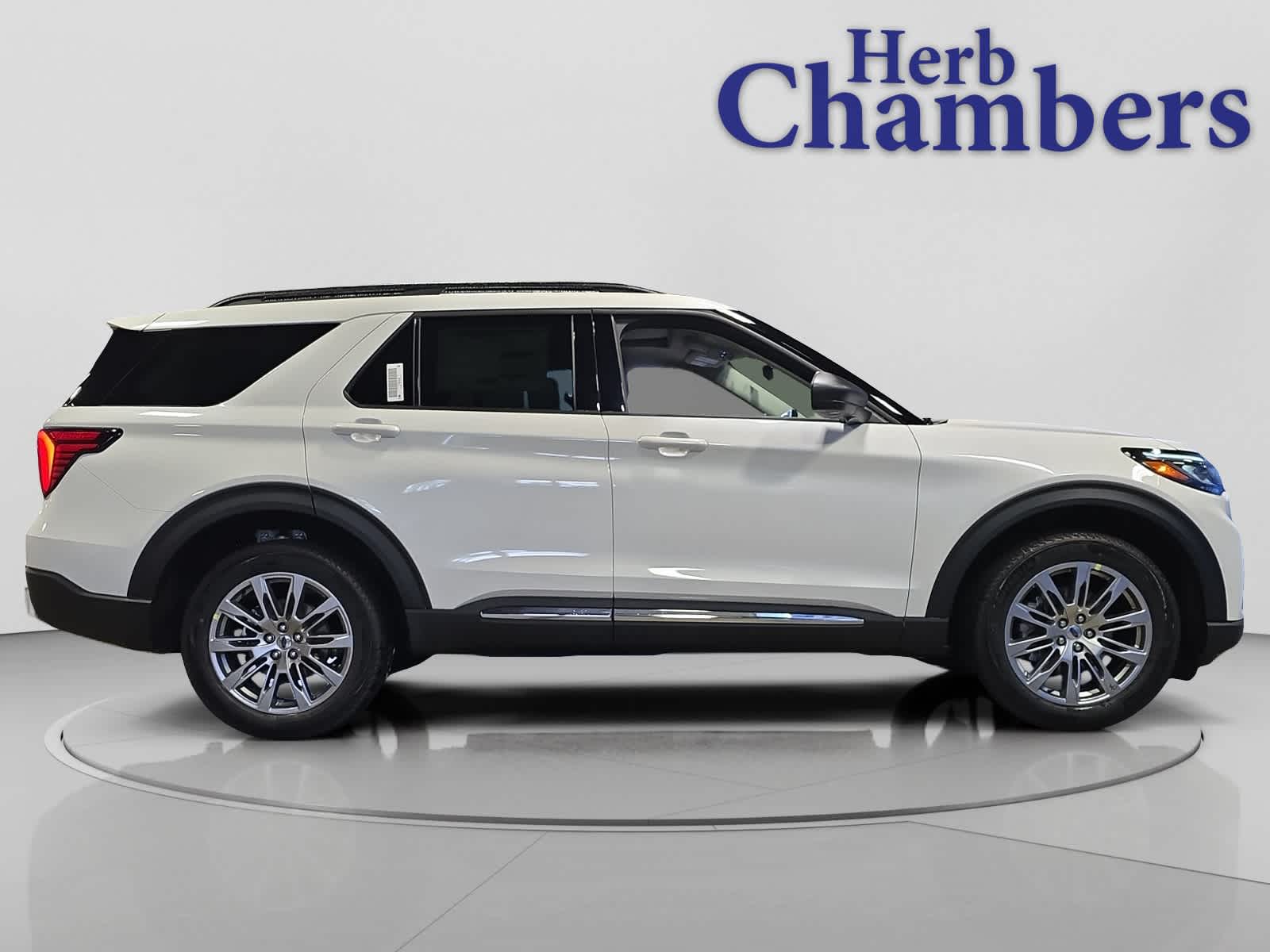 new 2025 Ford Explorer car, priced at $48,995