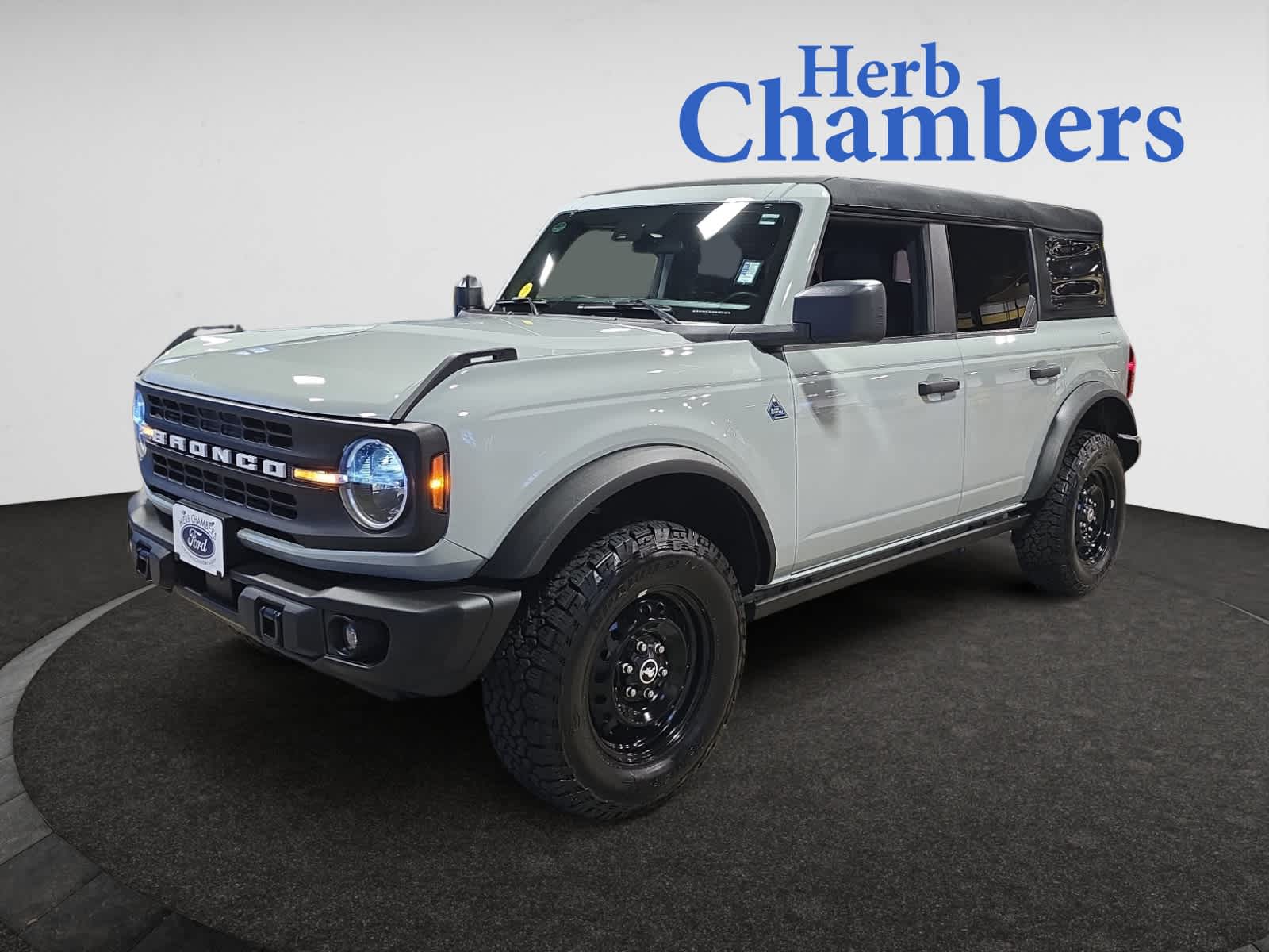 used 2023 Ford Bronco car, priced at $37,987