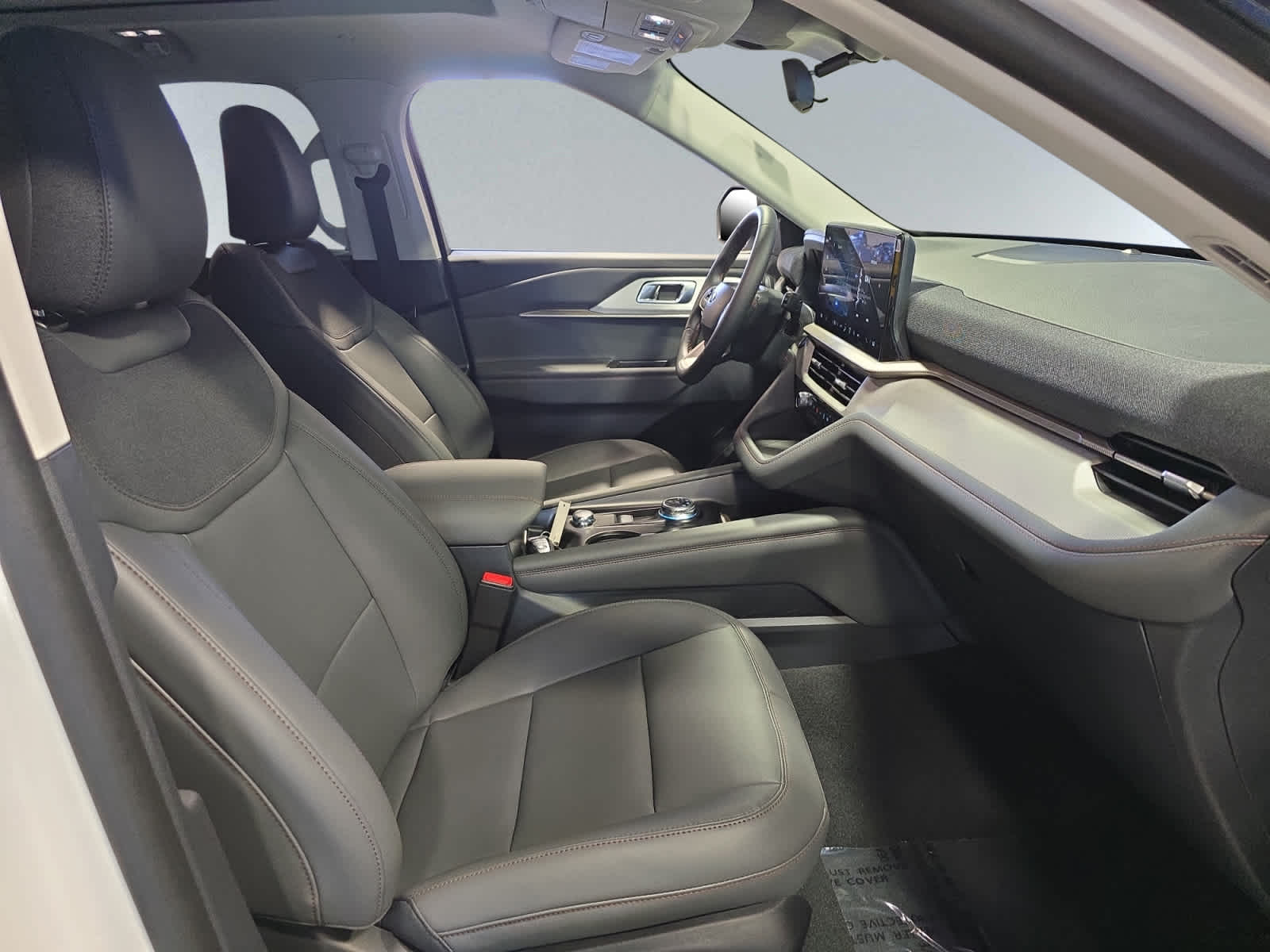 new 2025 Ford Explorer car, priced at $51,235