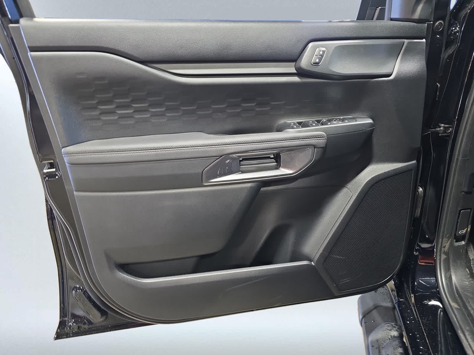 new 2025 Ford Ranger car, priced at $42,280