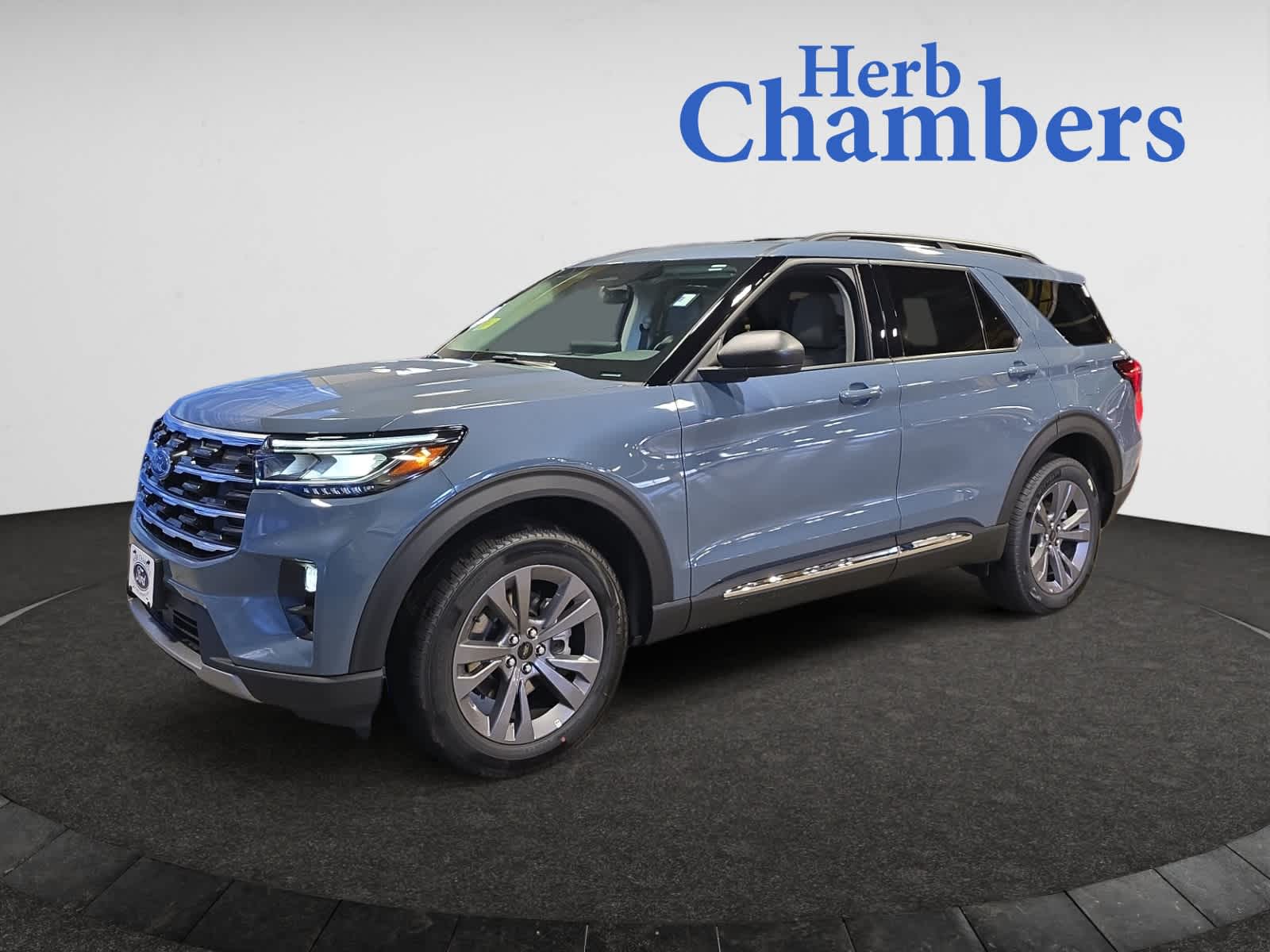 new 2025 Ford Explorer car, priced at $49,595