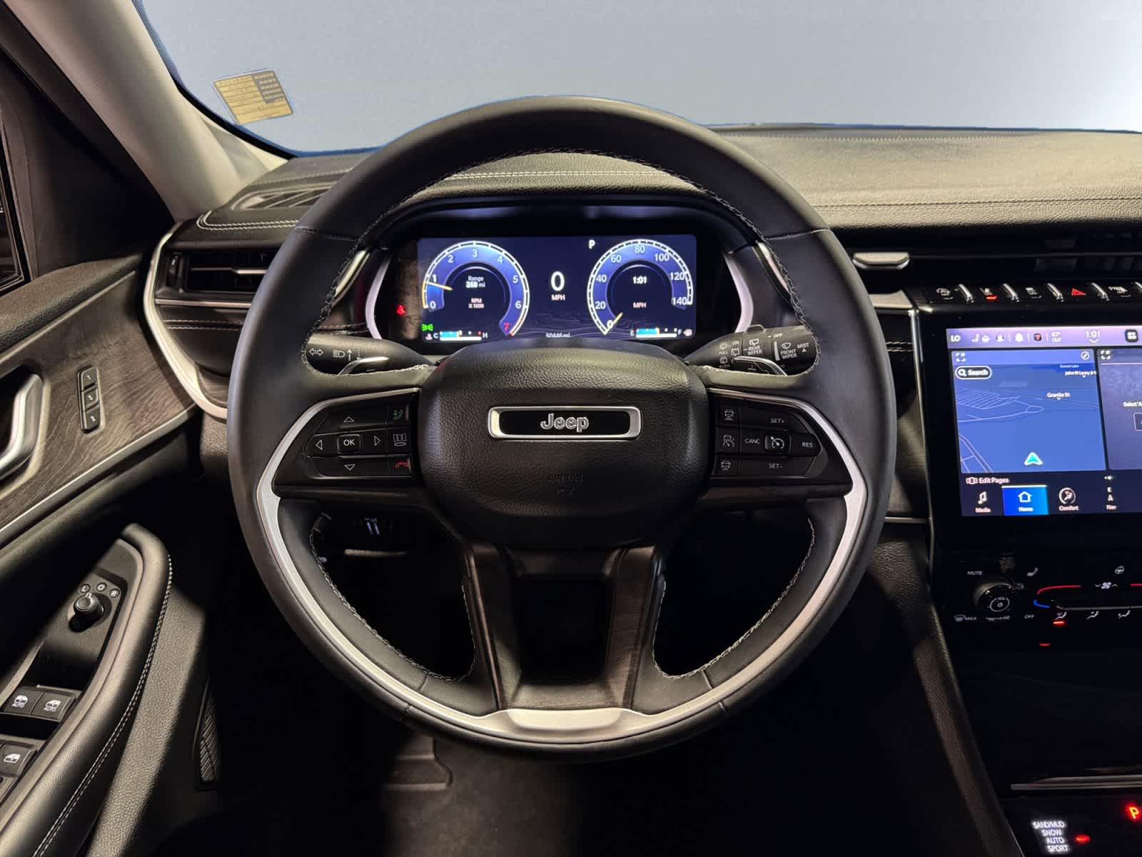 used 2023 Jeep Grand Cherokee car, priced at $29,466