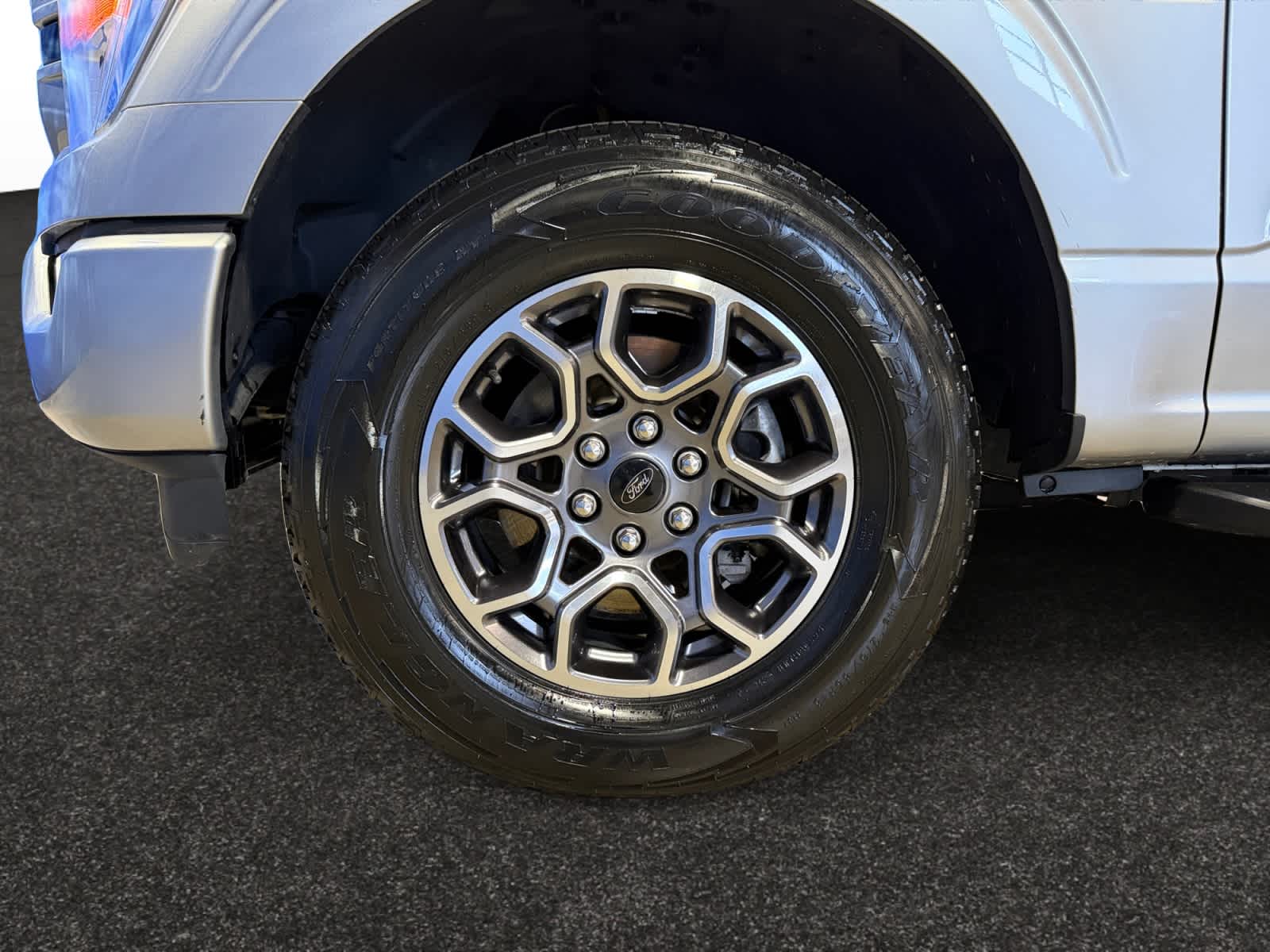 used 2021 Ford F-150 car, priced at $32,487