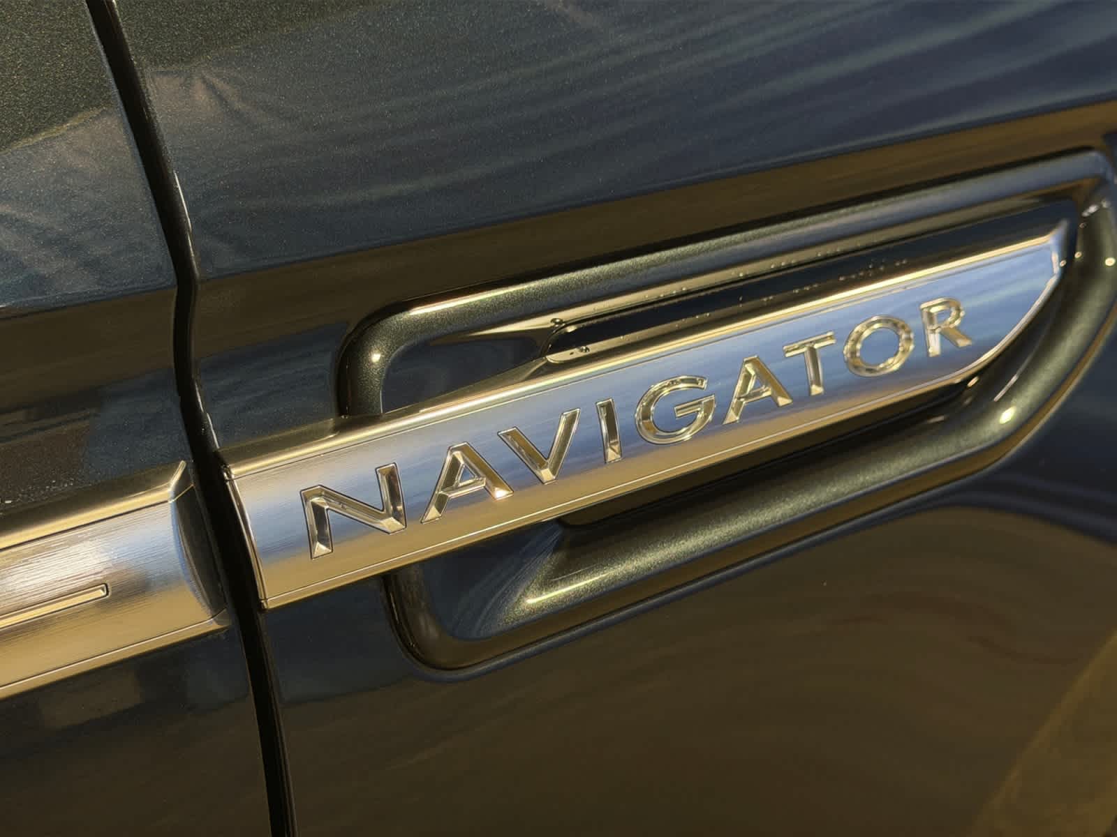 used 2021 Lincoln Navigator car, priced at $46,988