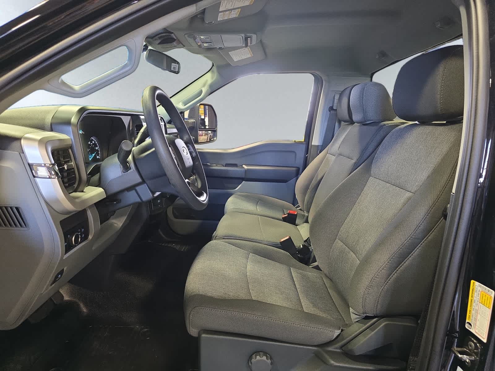 new 2025 Ford Super Duty F-250 SRW car, priced at $49,300