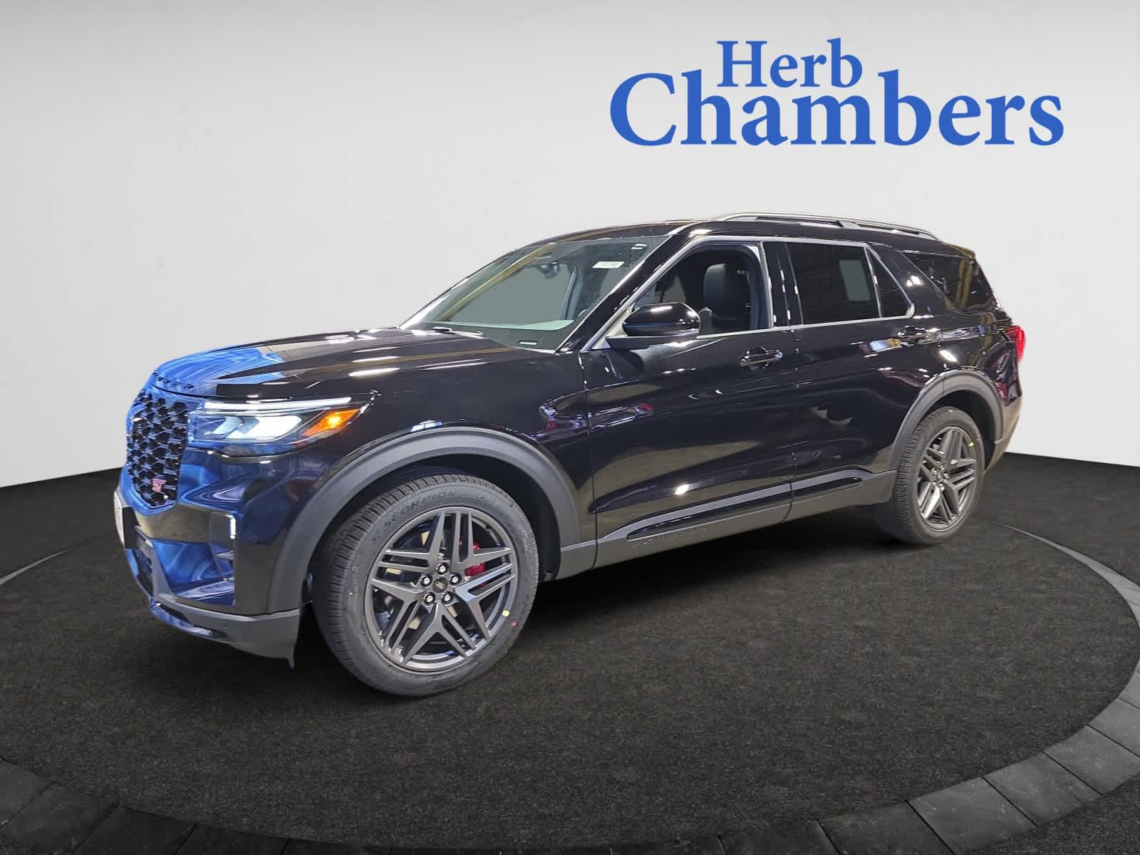 new 2025 Ford Explorer car, priced at $61,955