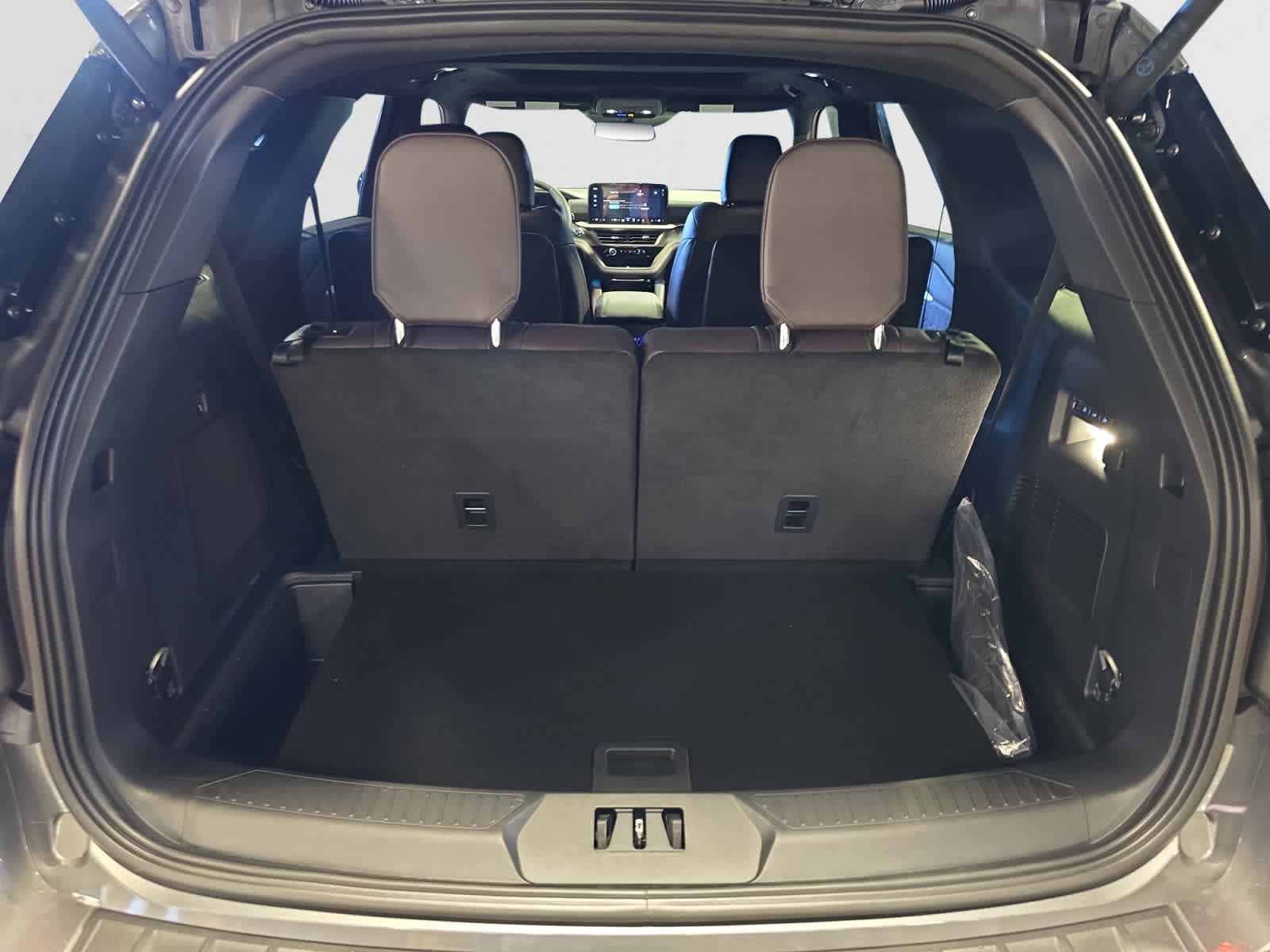 new 2025 Ford Explorer car, priced at $58,660