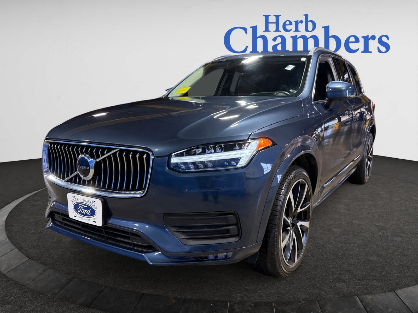 used 2020 Volvo XC90 car, priced at $24,887