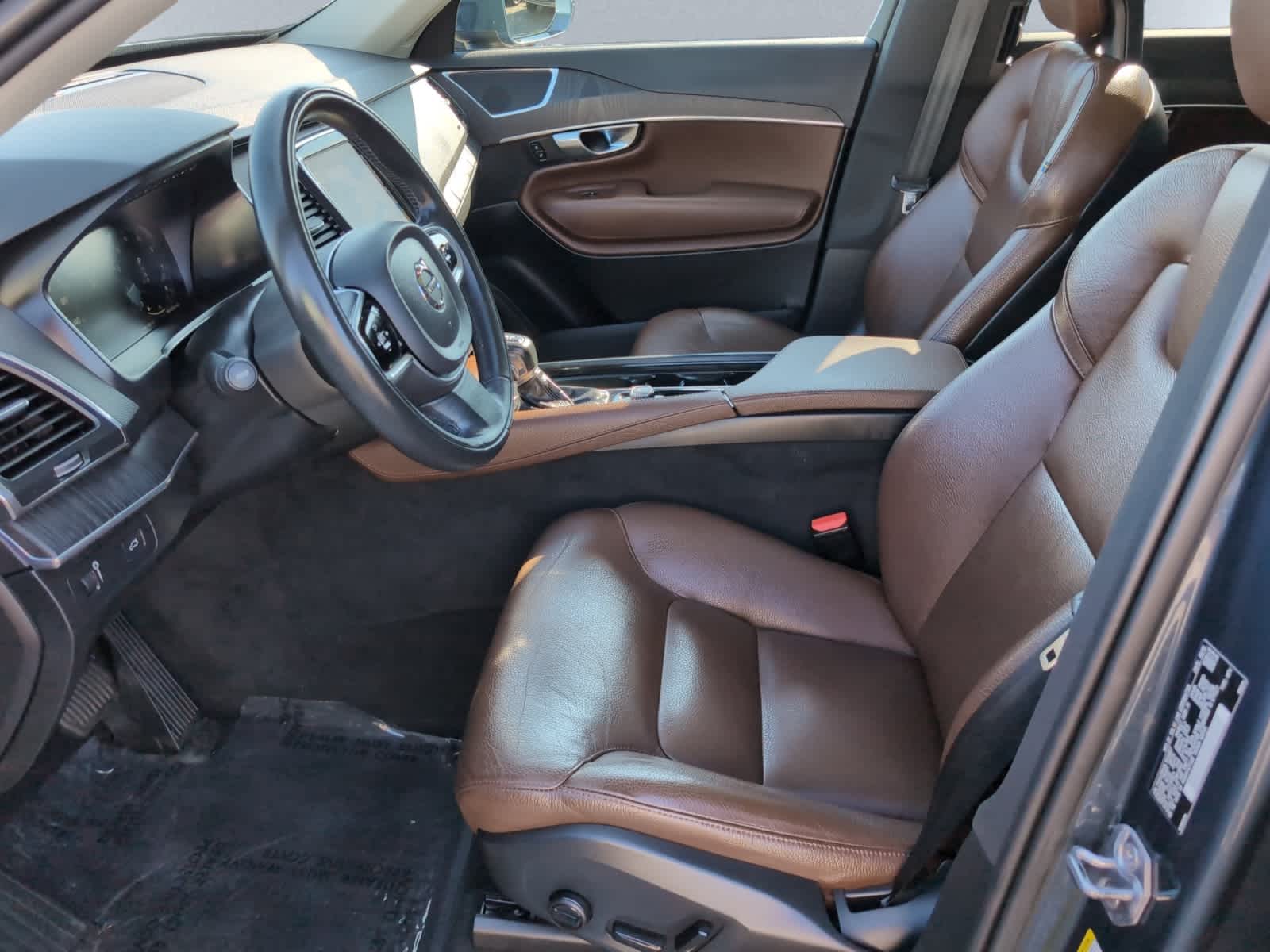 used 2020 Volvo XC90 car, priced at $25,286