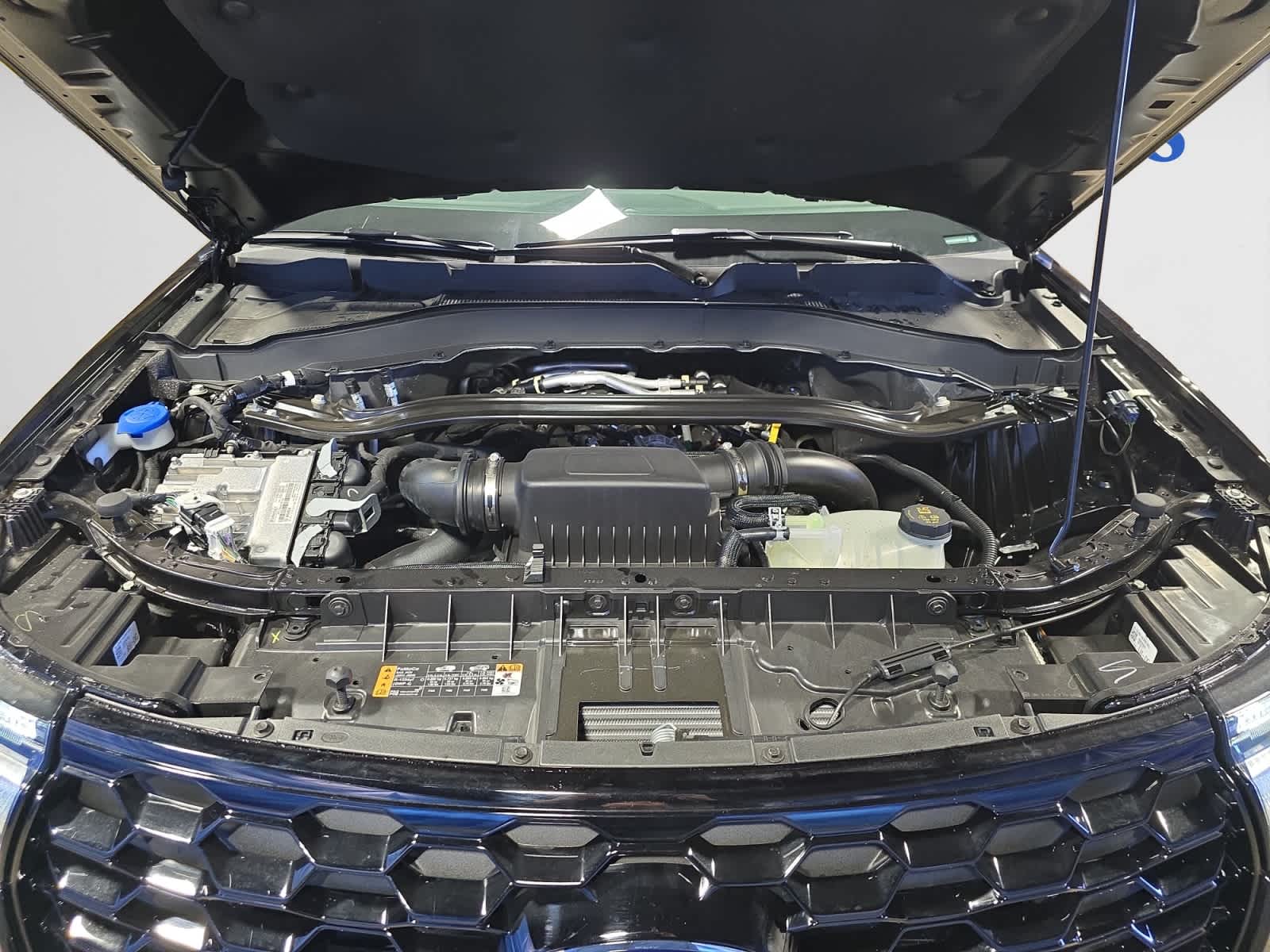 new 2025 Ford Explorer car, priced at $61,460