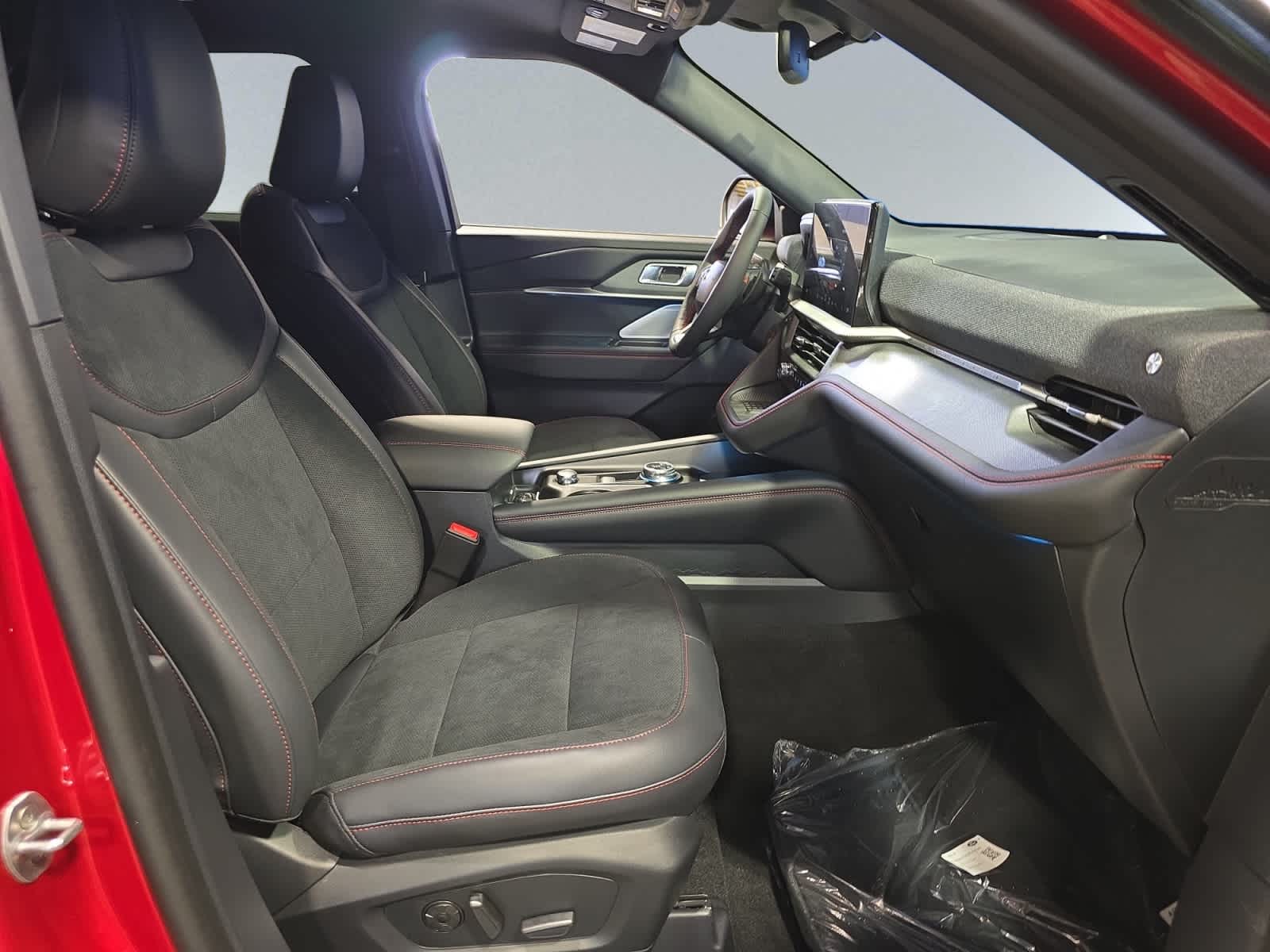 new 2025 Ford Explorer car, priced at $62,450