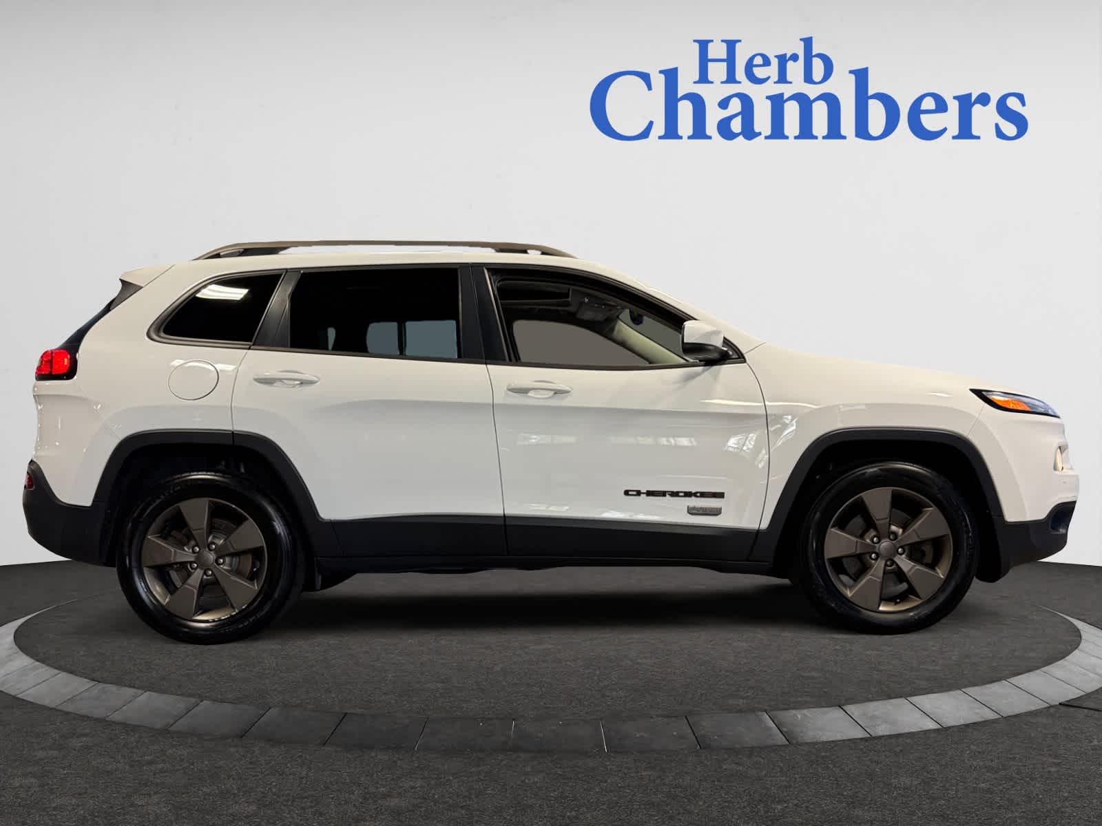 used 2016 Jeep Cherokee car, priced at $13,451