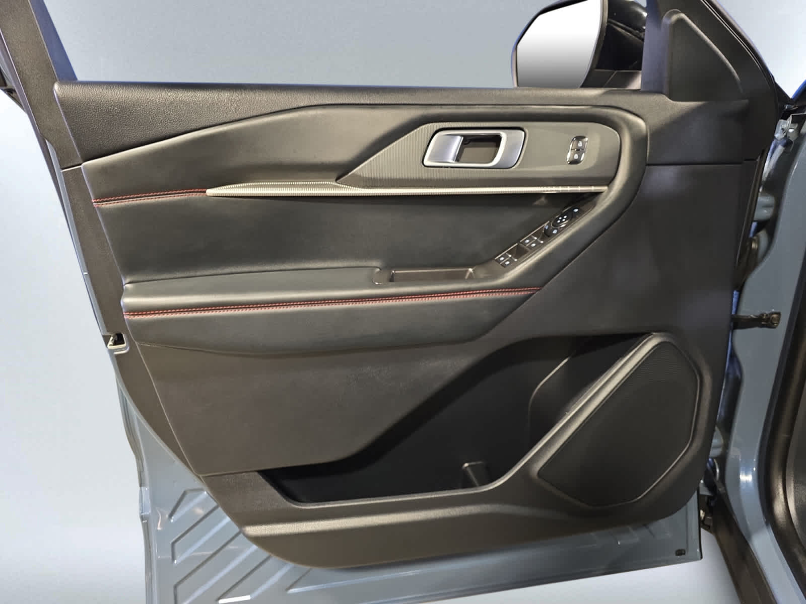 used 2025 Ford Explorer car, priced at $40,297