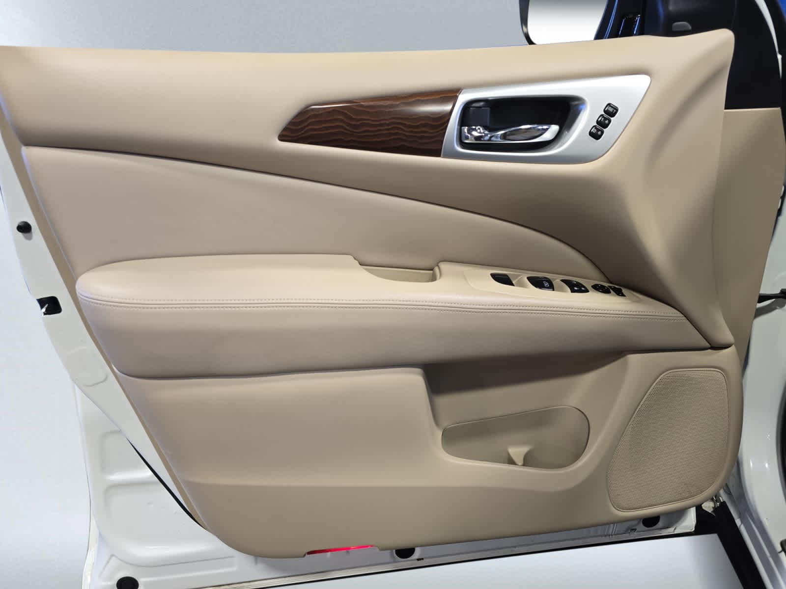 used 2018 Nissan Pathfinder car, priced at $15,987