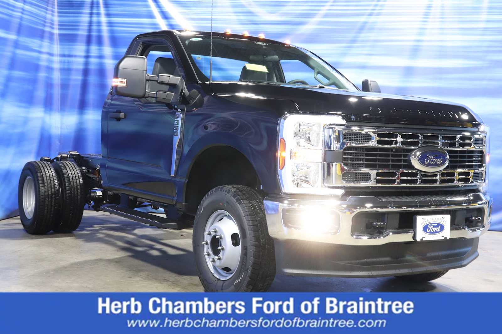 new 2024 Ford Super Duty F-350 DRW car, priced at $53,198
