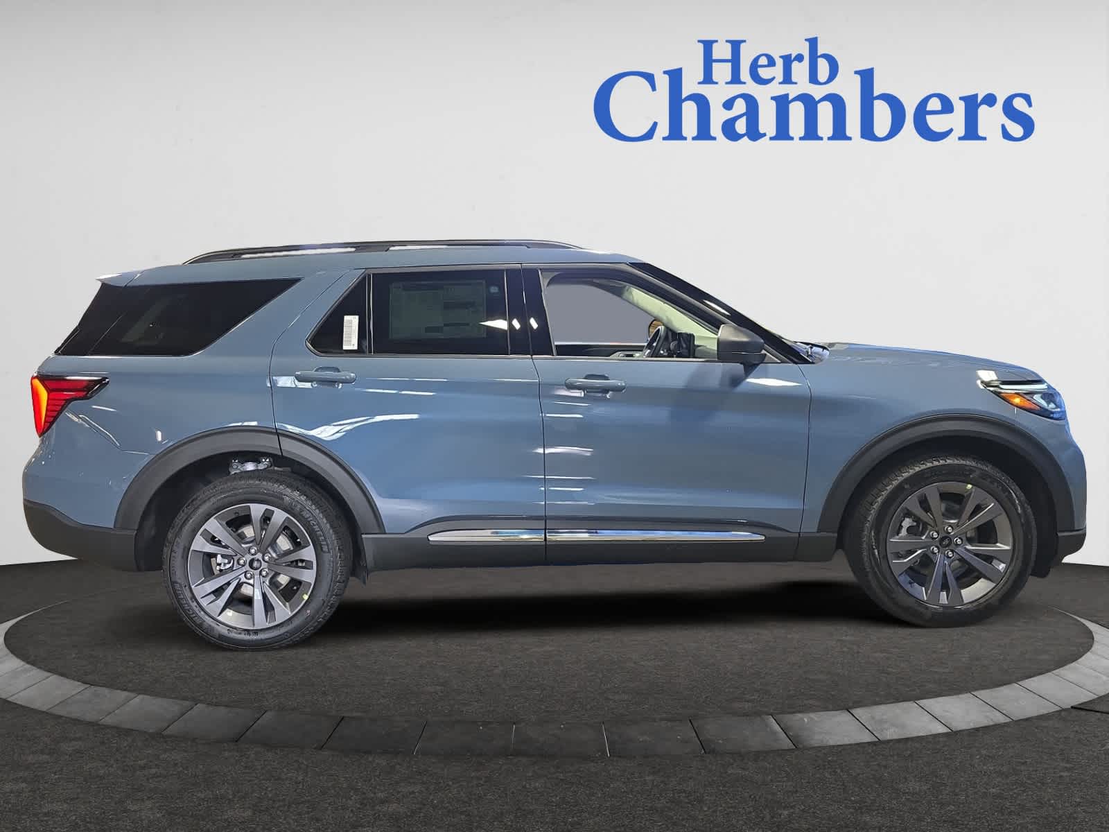 new 2025 Ford Explorer car, priced at $48,800