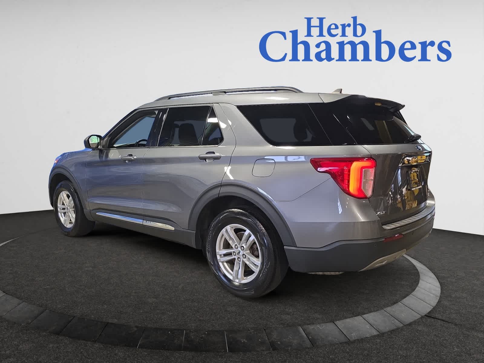 used 2022 Ford Explorer car, priced at $31,137