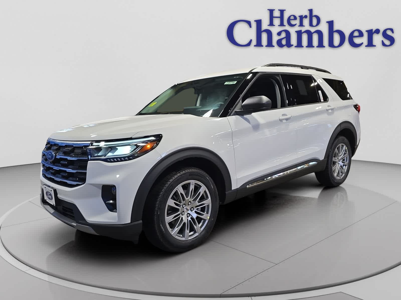 new 2025 Ford Explorer car, priced at $48,995