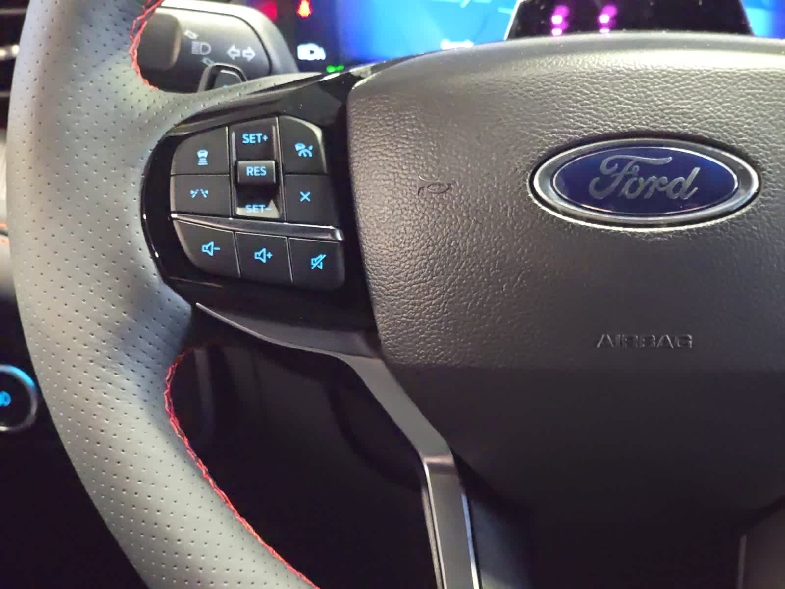new 2025 Ford Explorer car, priced at $62,655