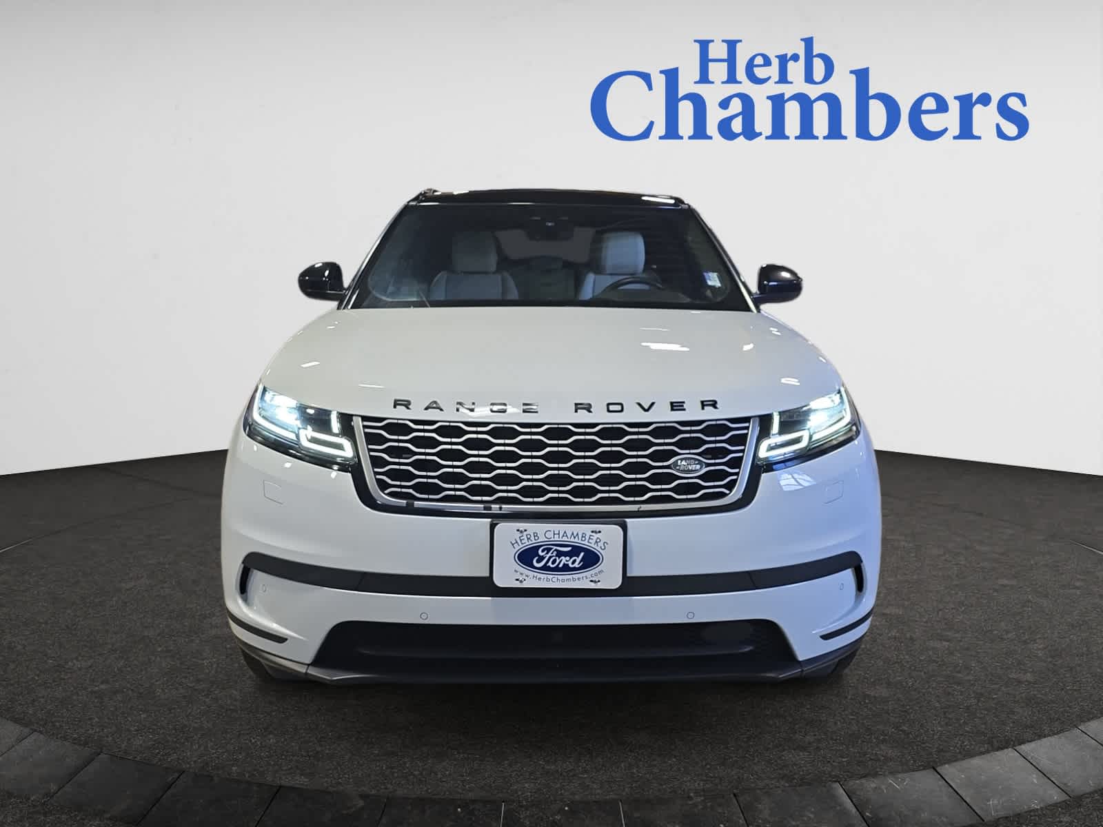 used 2019 Land Rover Range Rover Velar car, priced at $23,068