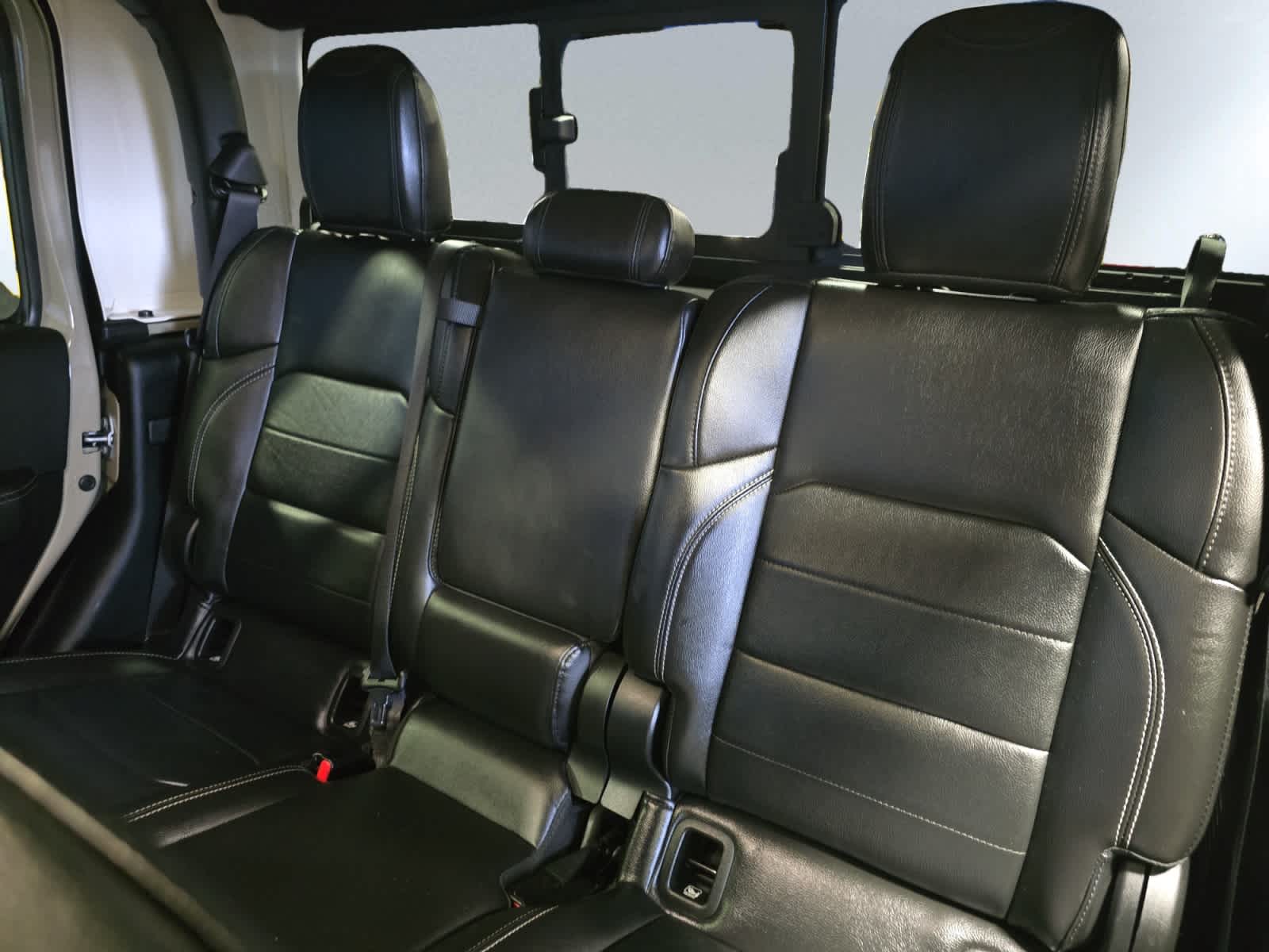 used 2022 Jeep Gladiator car, priced at $32,593
